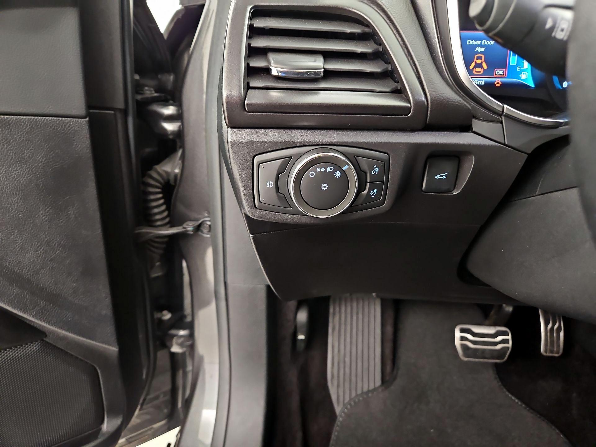 Thumbnail: 2017 Ford Fusion - 13