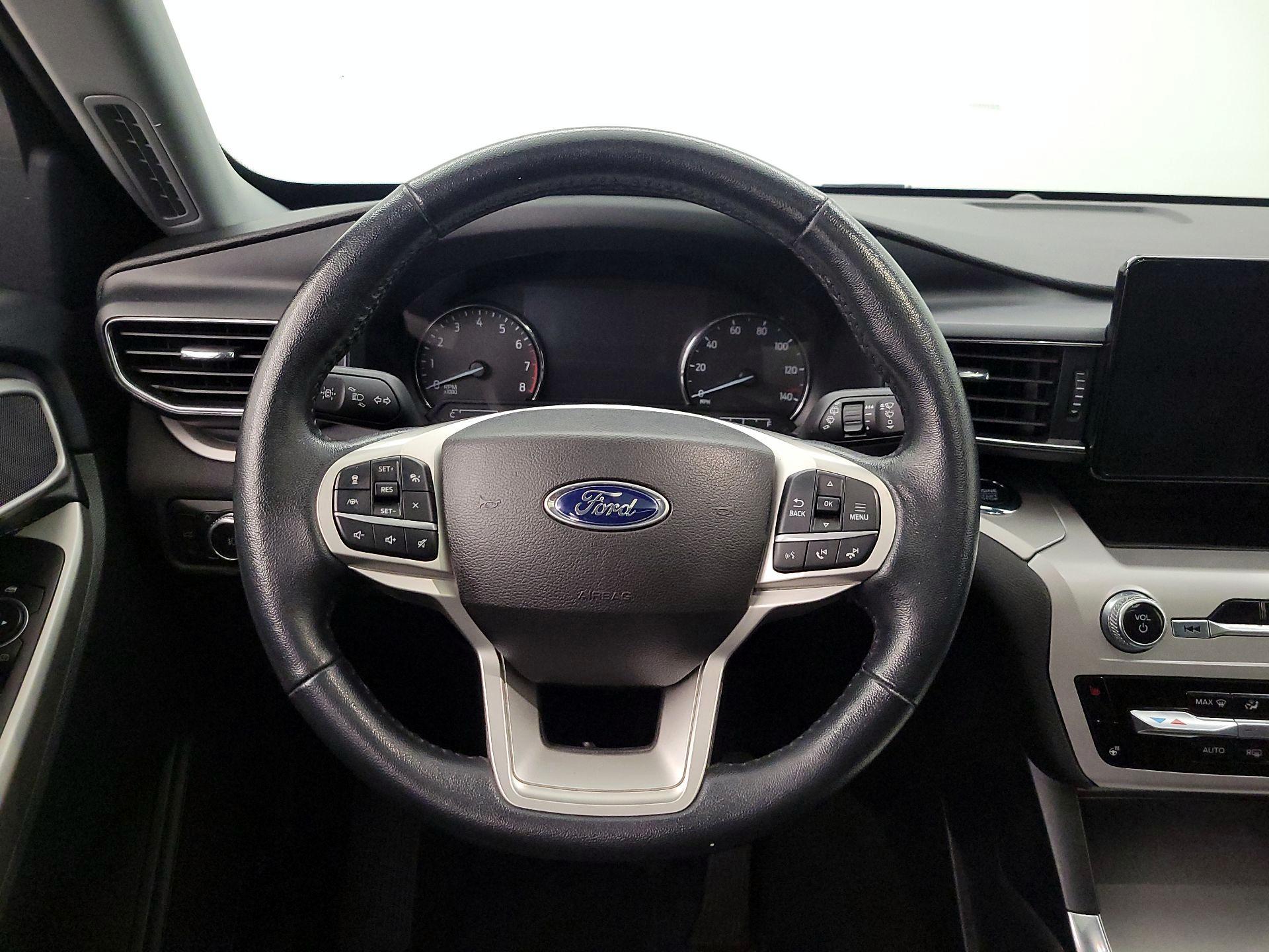 Thumbnail: 2022 Ford Explorer - 10