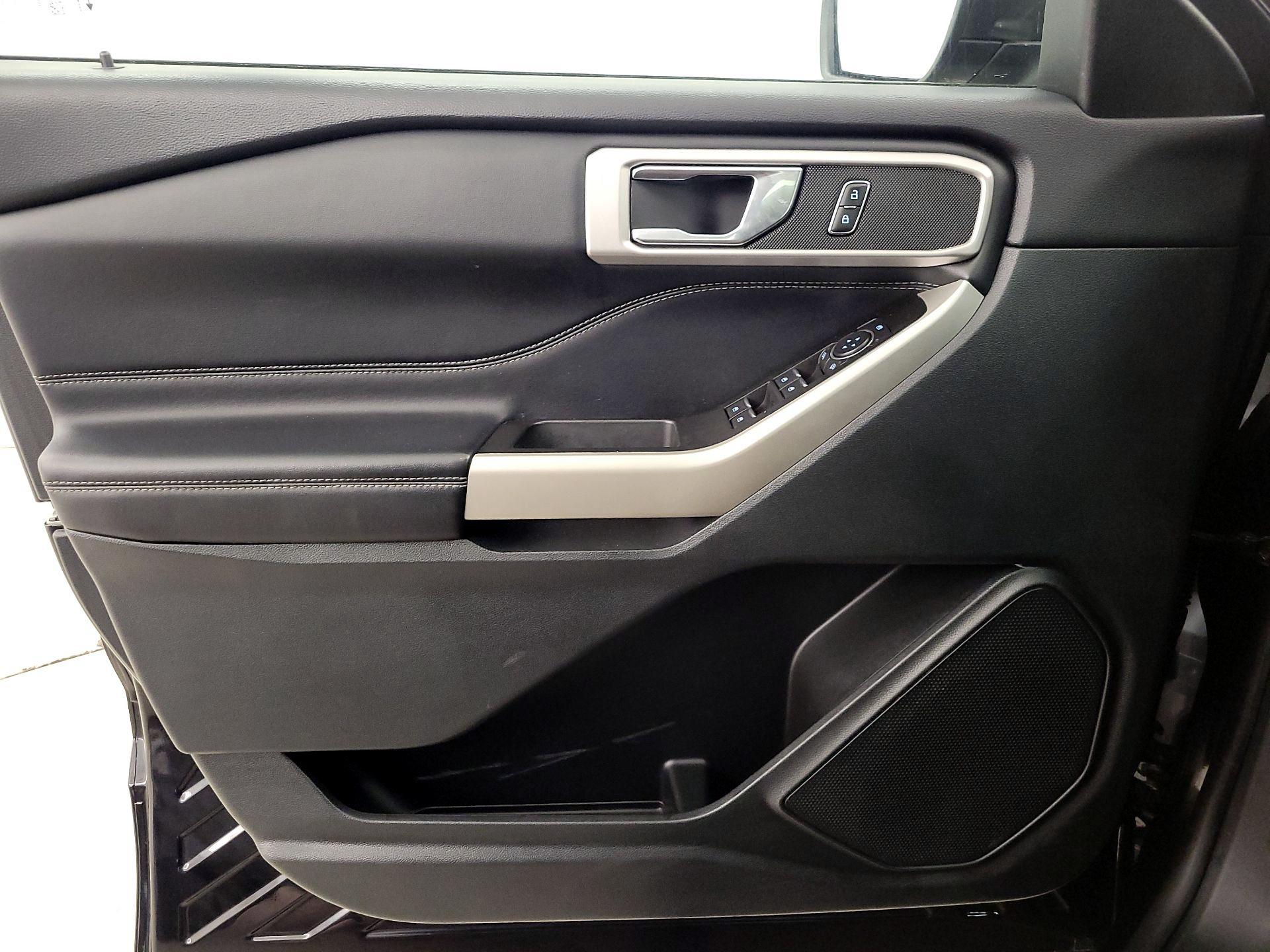 Thumbnail: 2022 Ford Explorer - 12