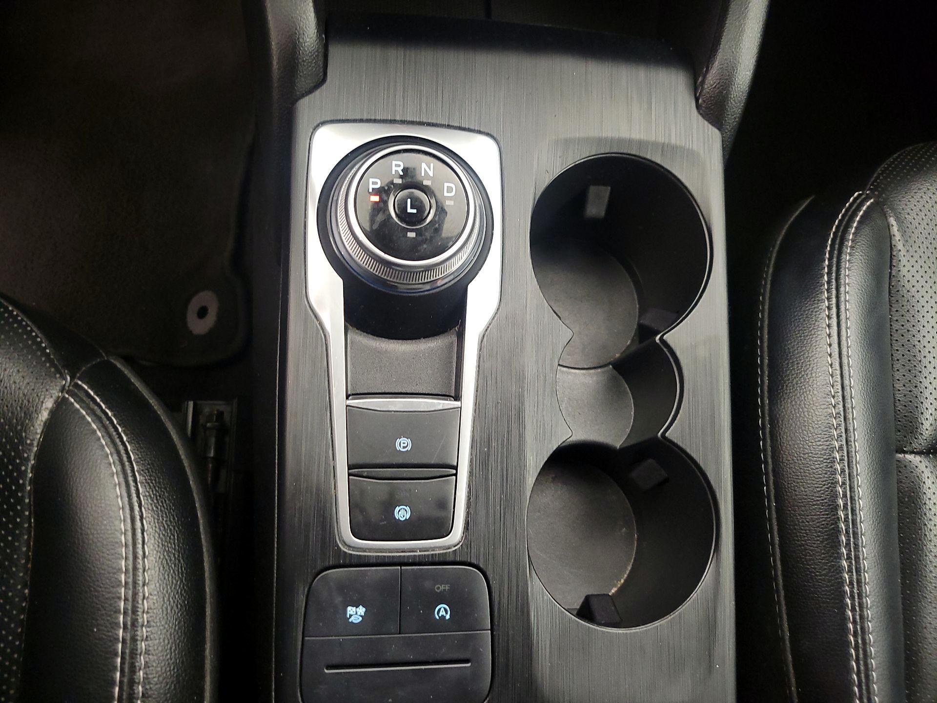 Thumbnail: 2022 Ford Escape - 17