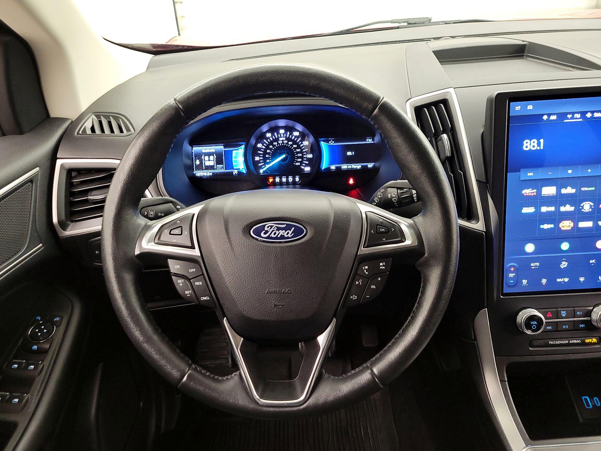 Thumbnail: 2022 Ford Edge - 10