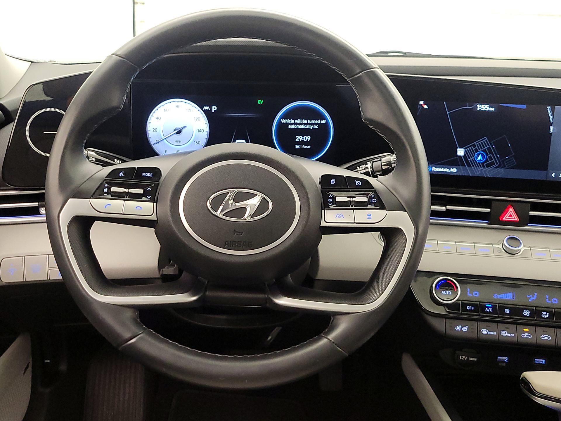 Thumbnail: 2022 Hyundai Elantra - 10