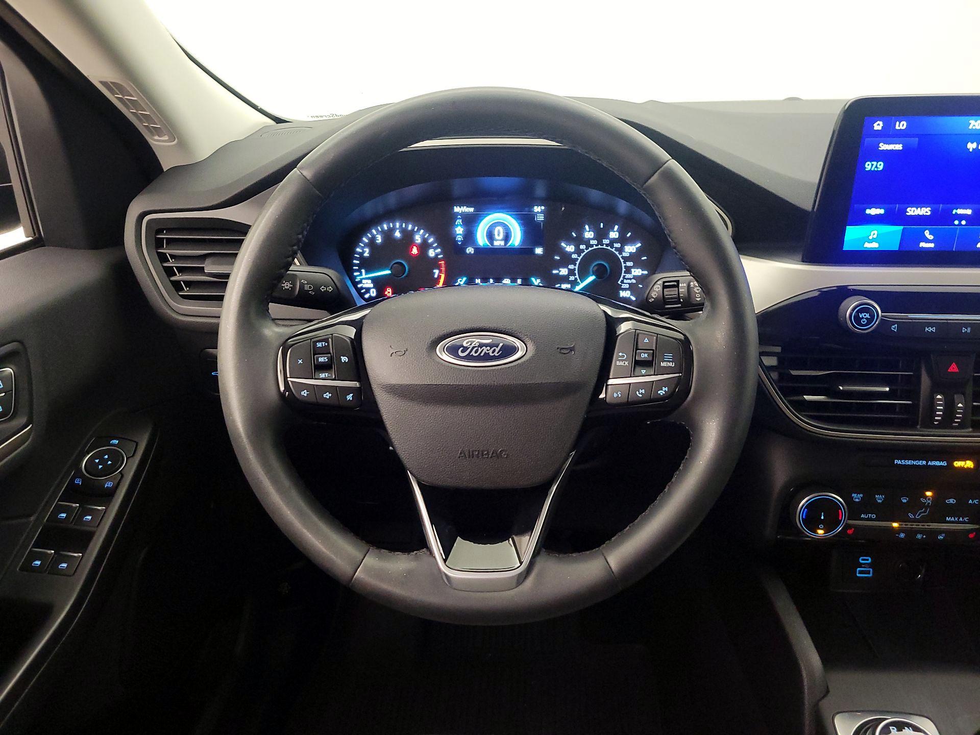 Thumbnail: 2022 Ford Escape - 10
