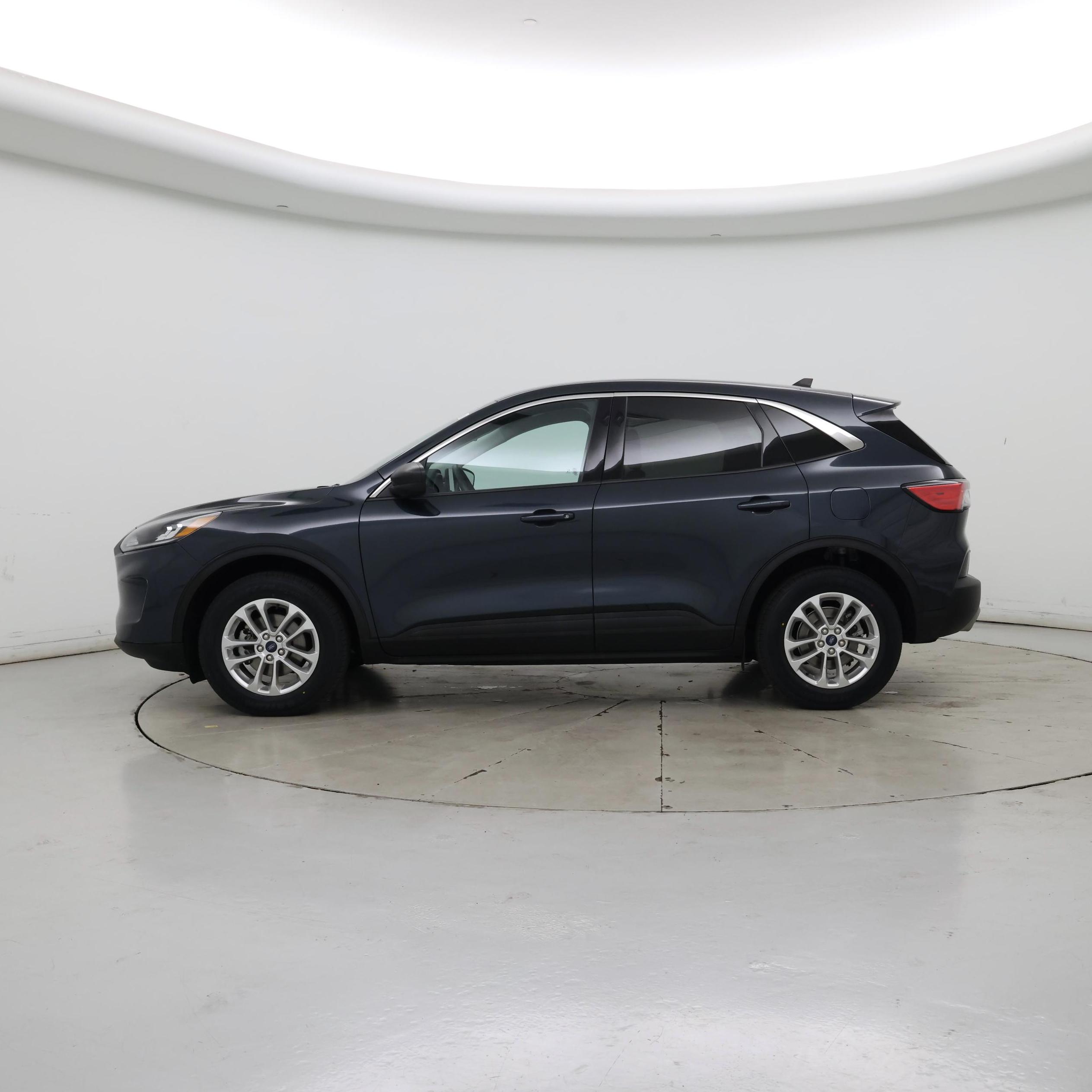 Thumbnail: 2022 Ford Escape - 3