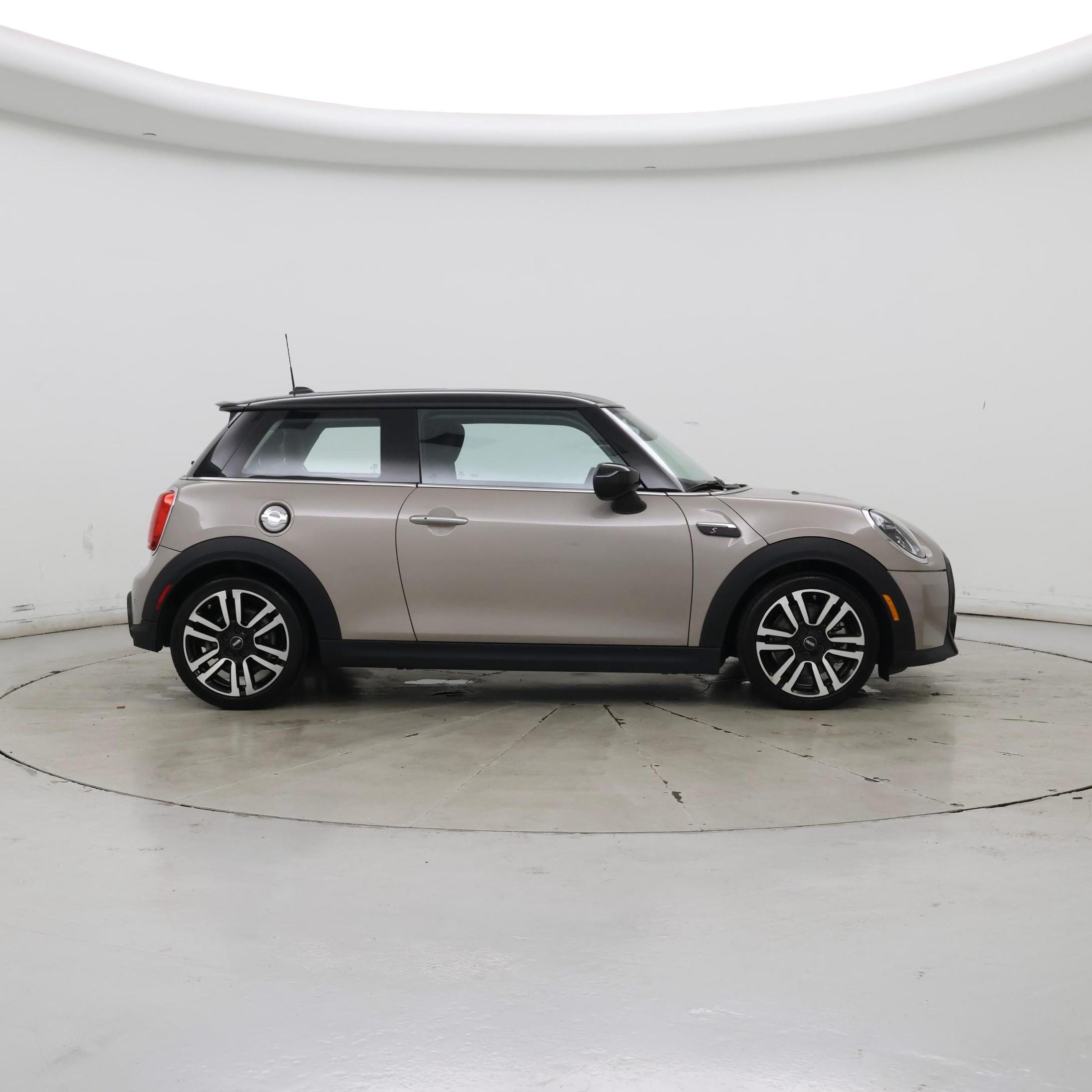 Thumbnail: 2023 MINI Cooper Hardtop - 7