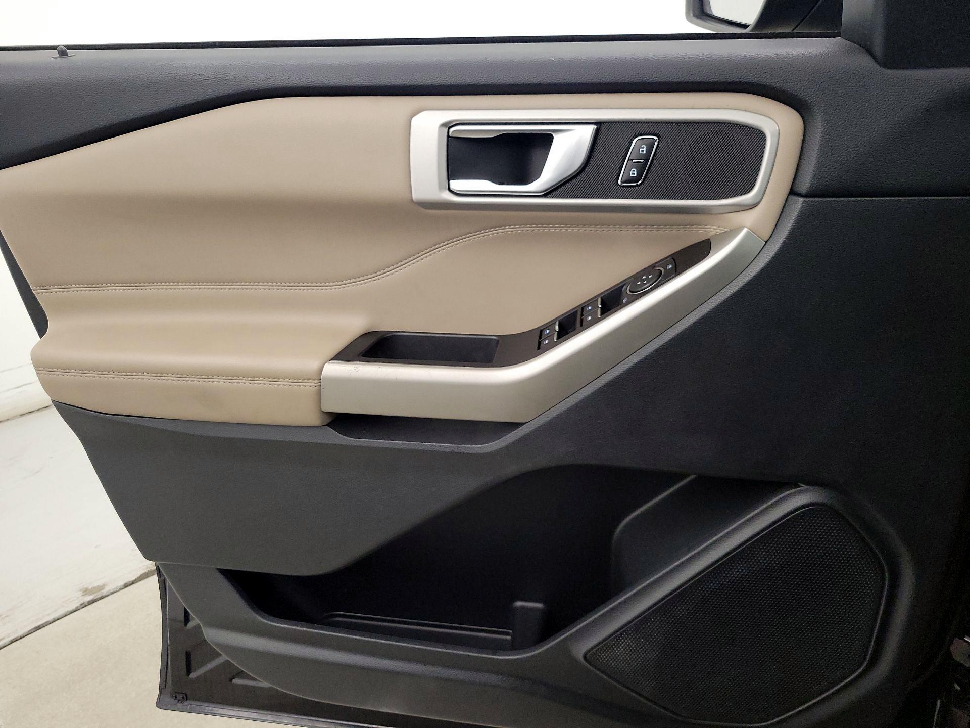 Thumbnail: 2021 Ford Explorer - 12