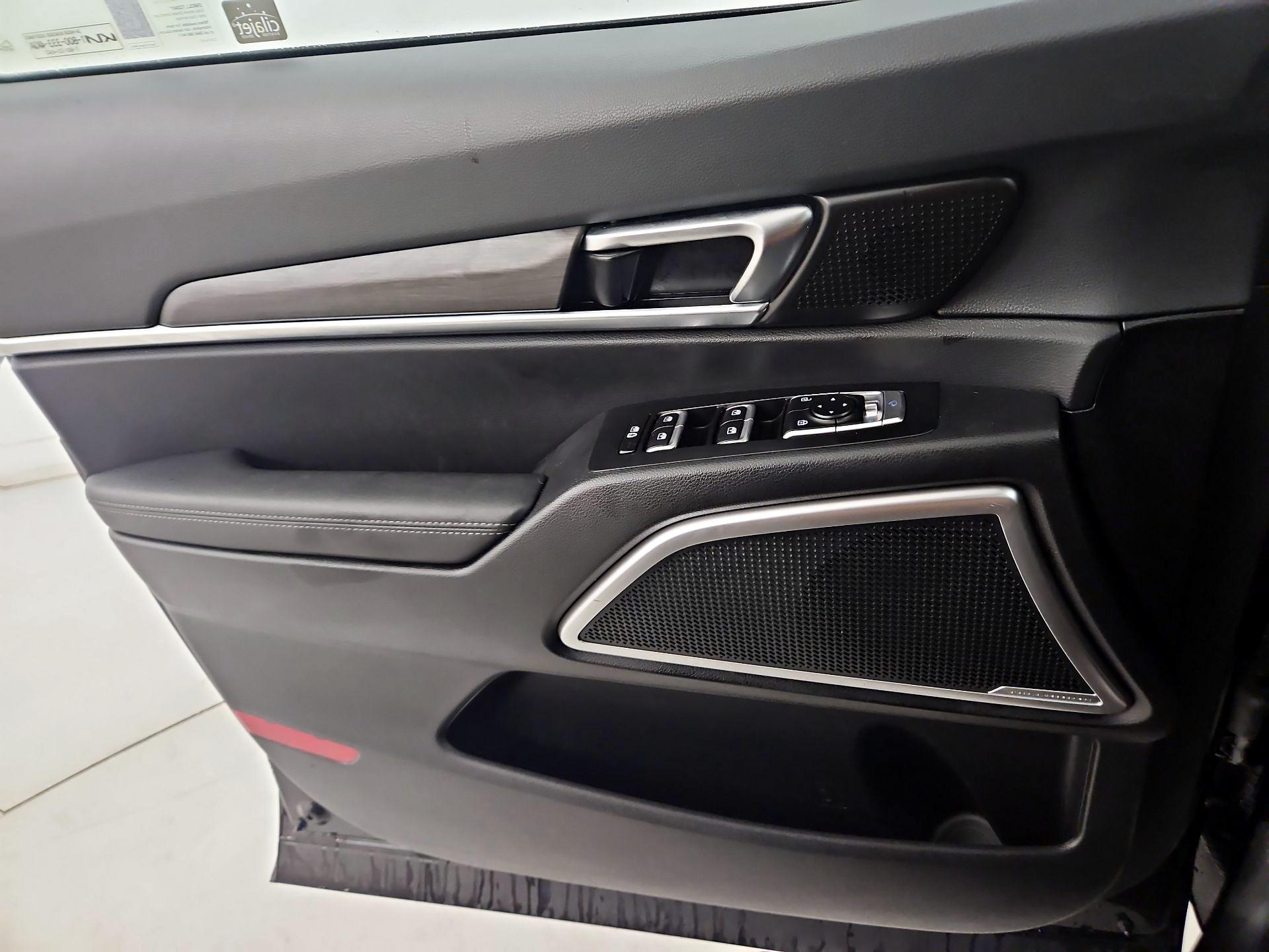 Thumbnail: 2023 Kia Telluride - 12