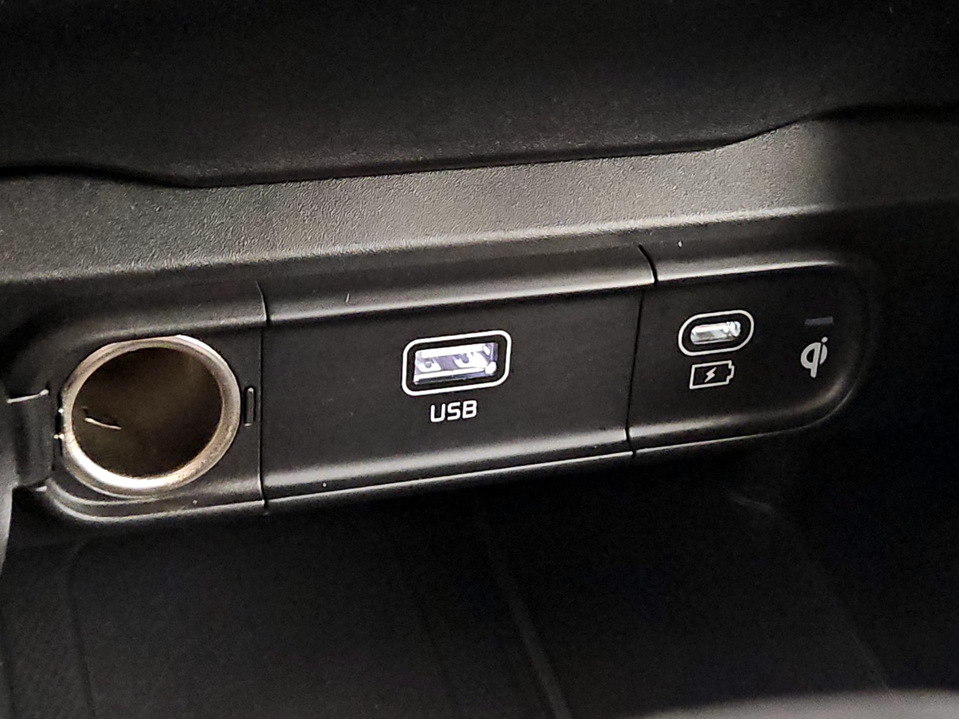 Thumbnail: 2023 Kia Telluride - 19