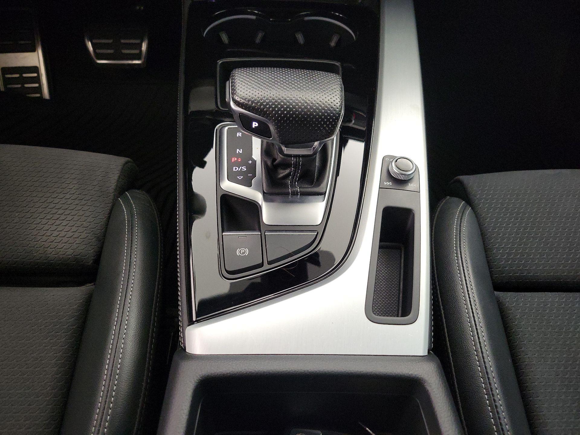 Thumbnail: 2022 Audi A4 - 18