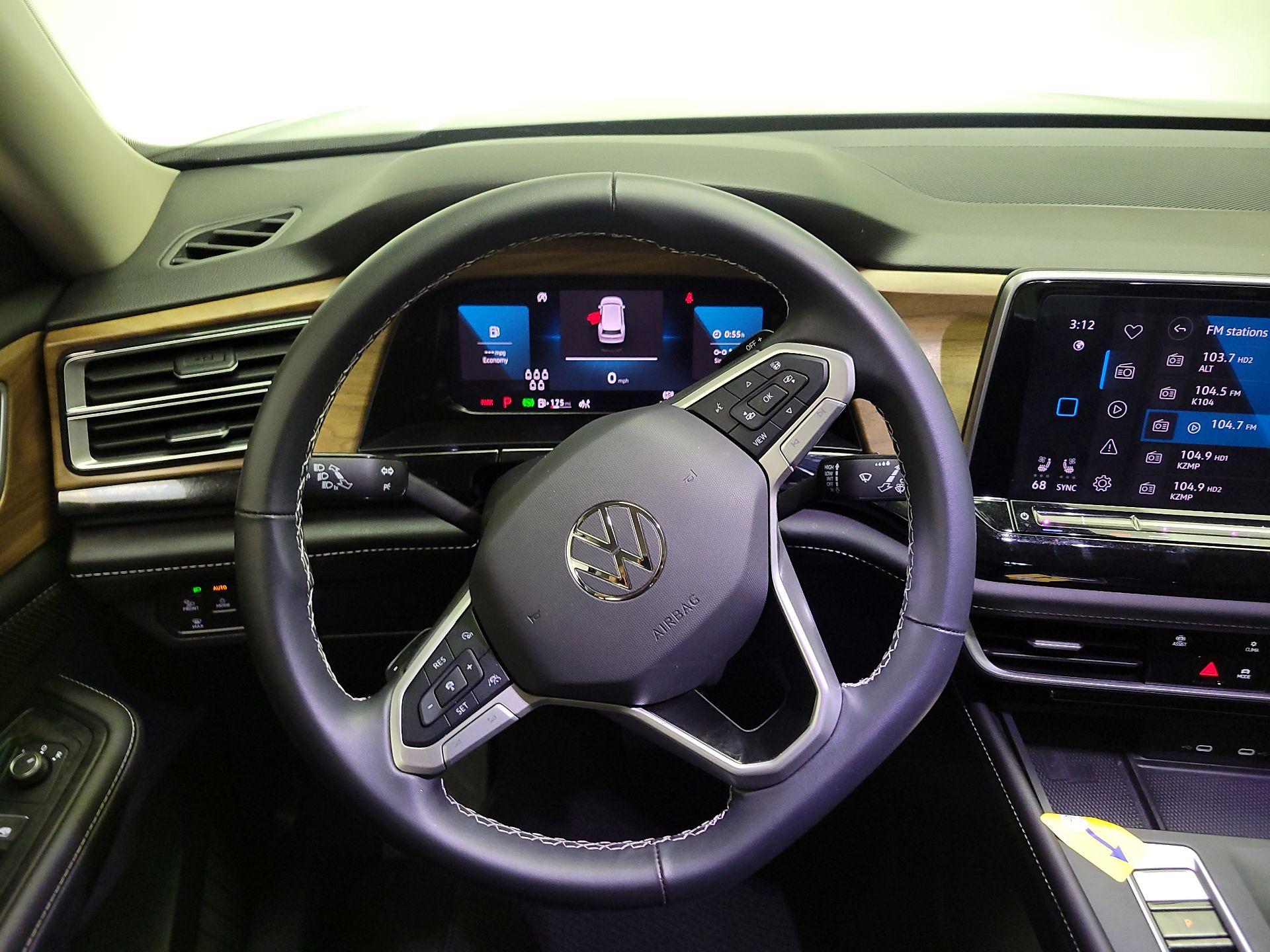 Thumbnail: 2024 Volkswagen Atlas - 10