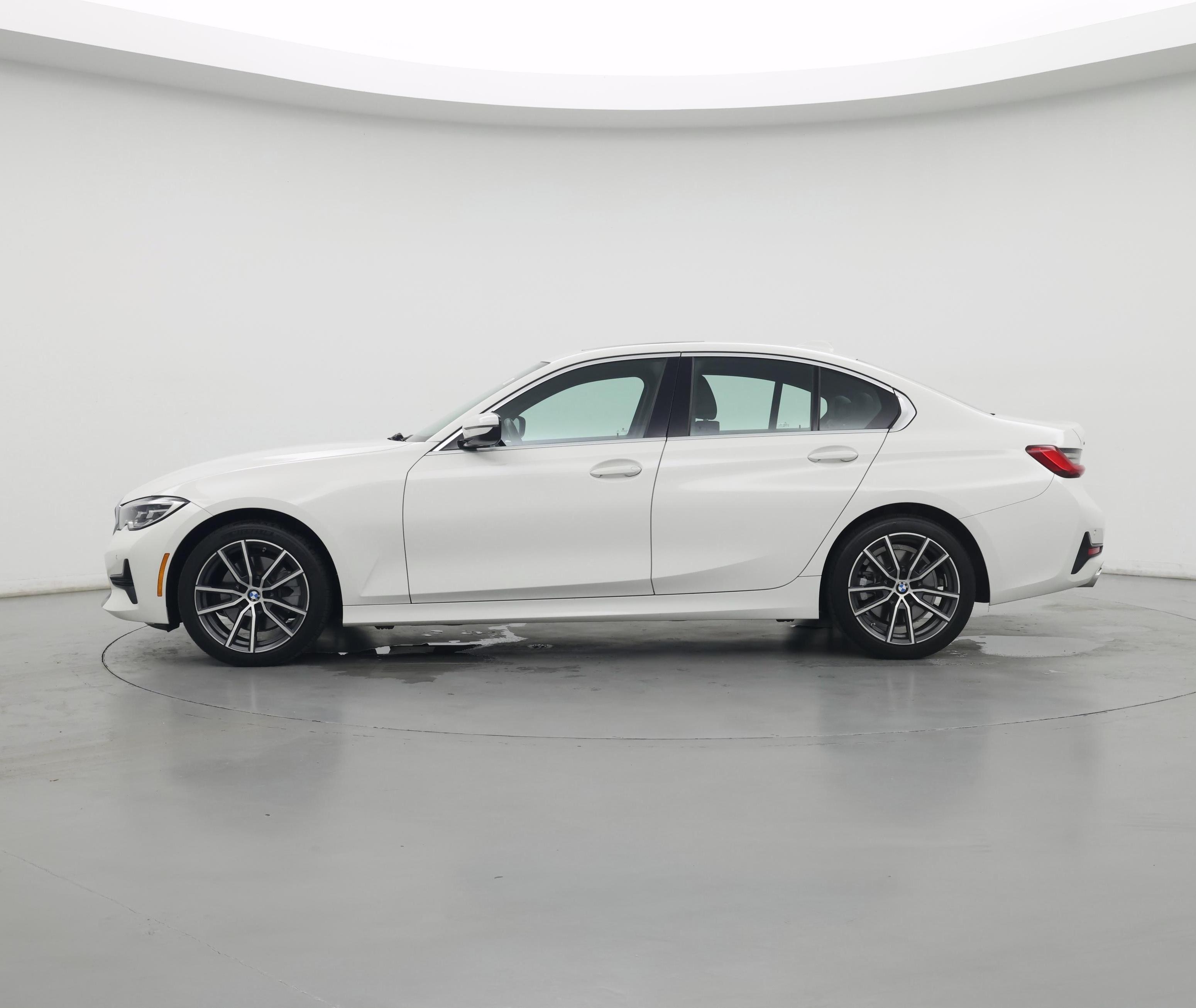 Thumbnail: 2020 BMW 3 Series - 3