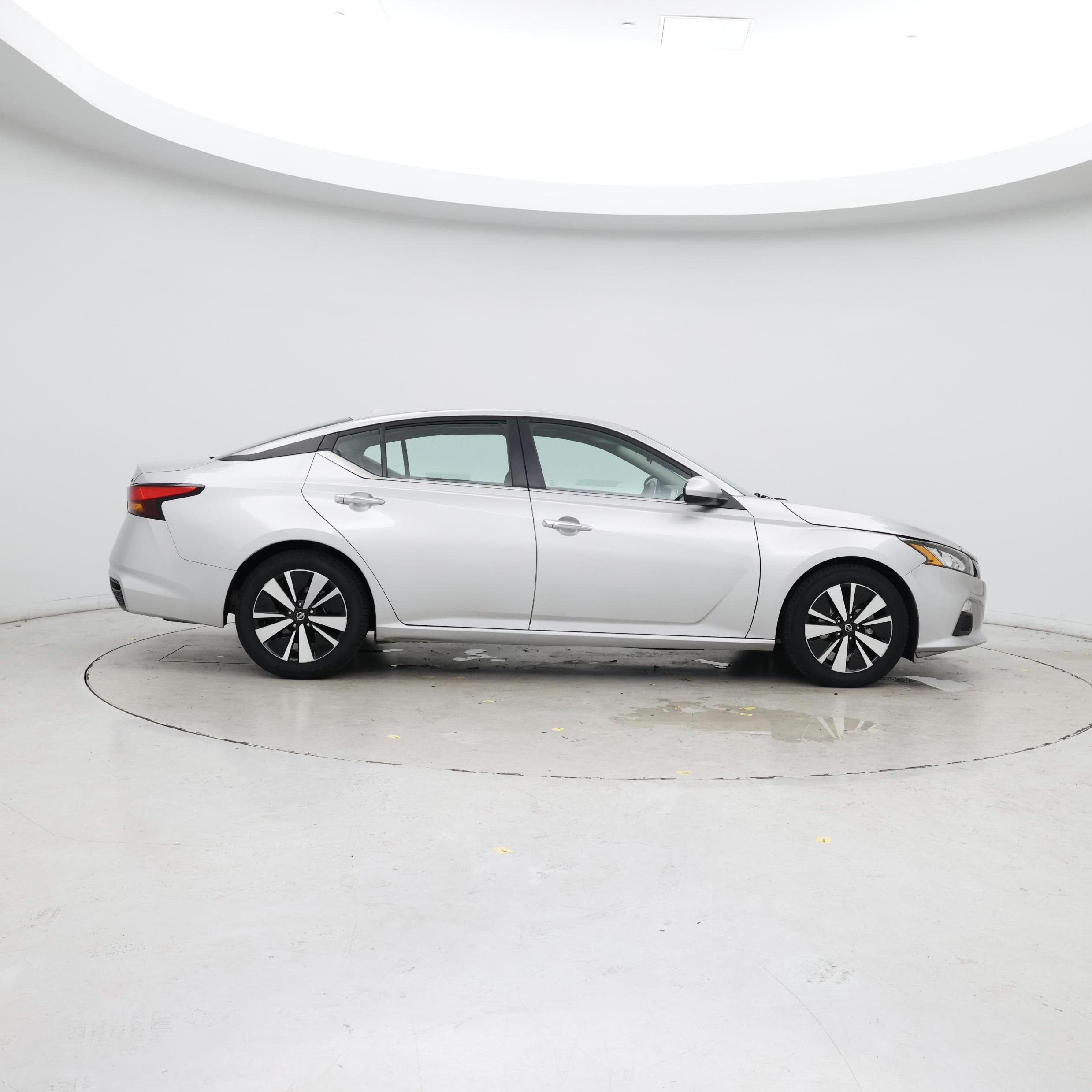Thumbnail: 2022 Nissan Altima - 7