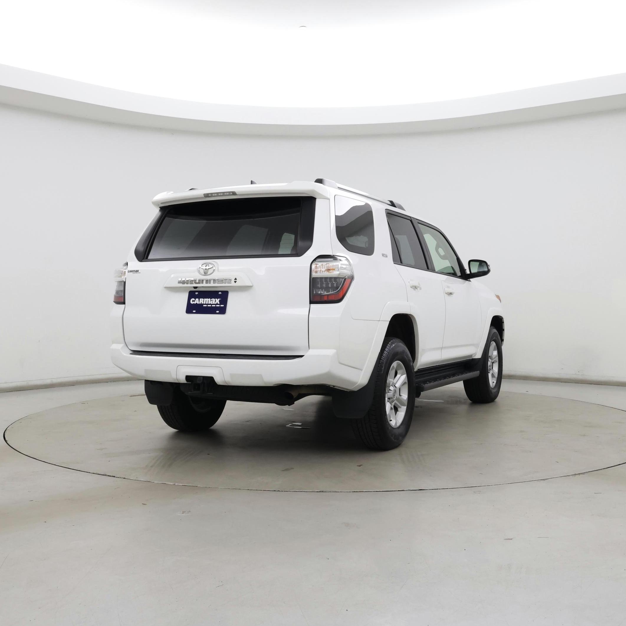 Thumbnail: 2024 Toyota 4Runner - 8