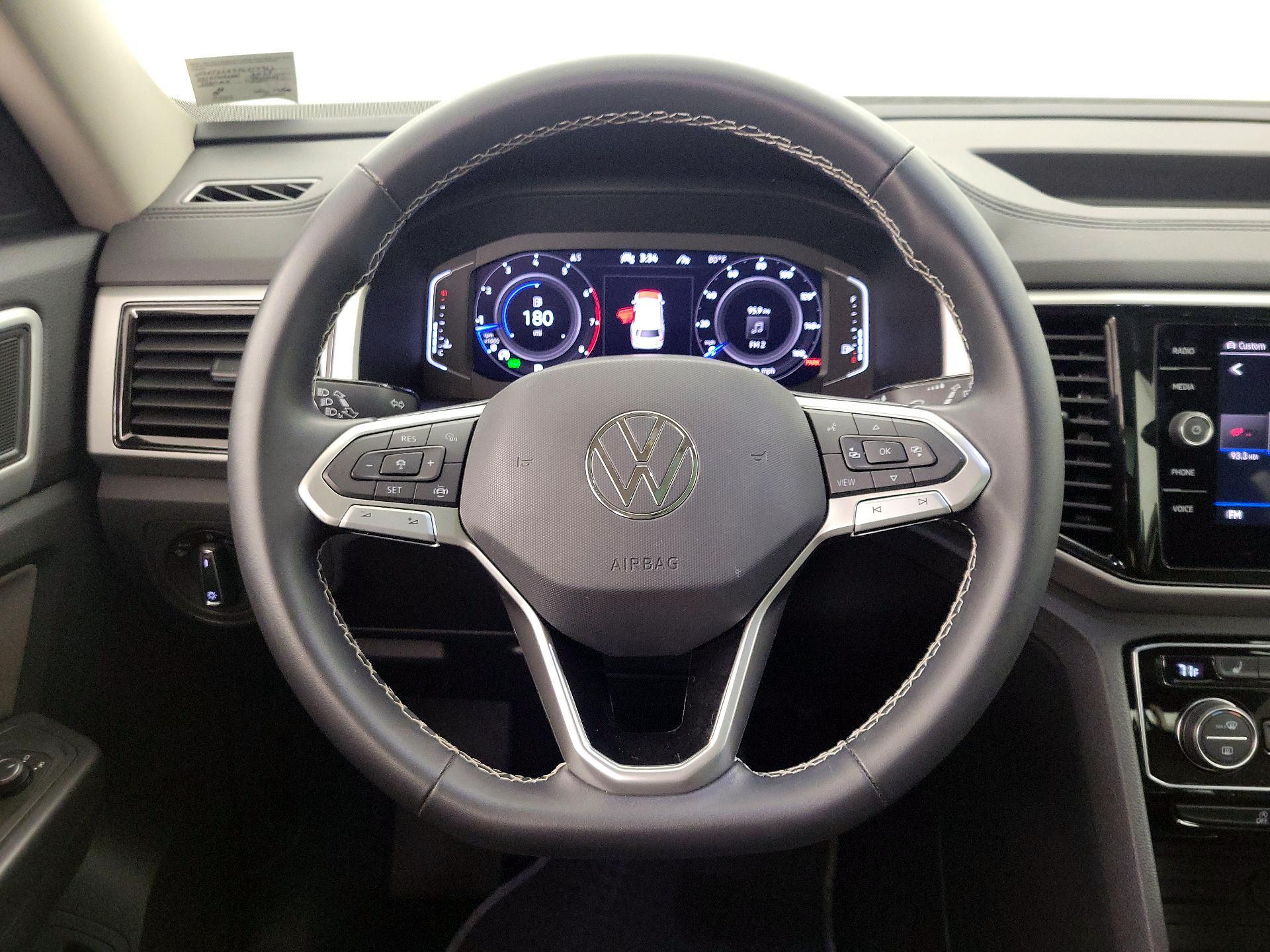 Thumbnail: 2023 Volkswagen Atlas - 10