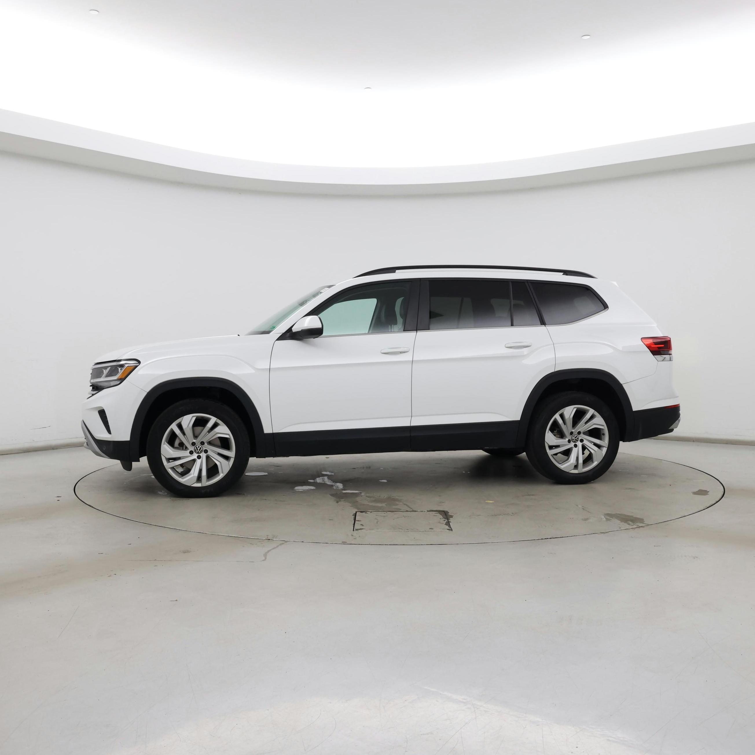 Thumbnail: 2023 Volkswagen Atlas - 3
