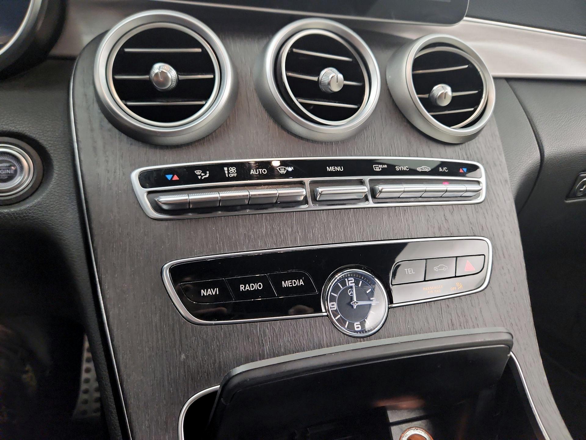 Thumbnail: 2020 Mercedes-Benz C-Class - 16