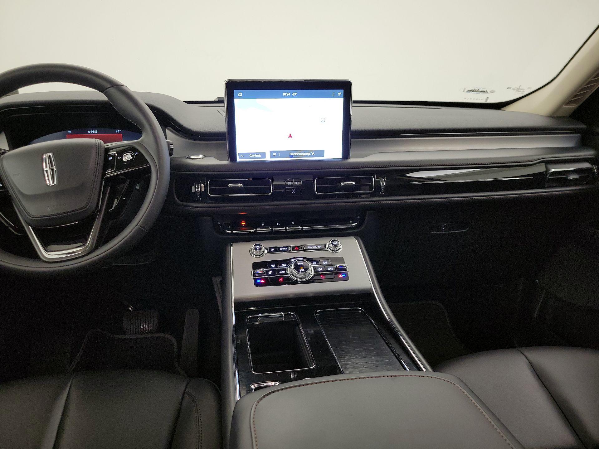 Thumbnail: 2022 Lincoln Aviator - 9