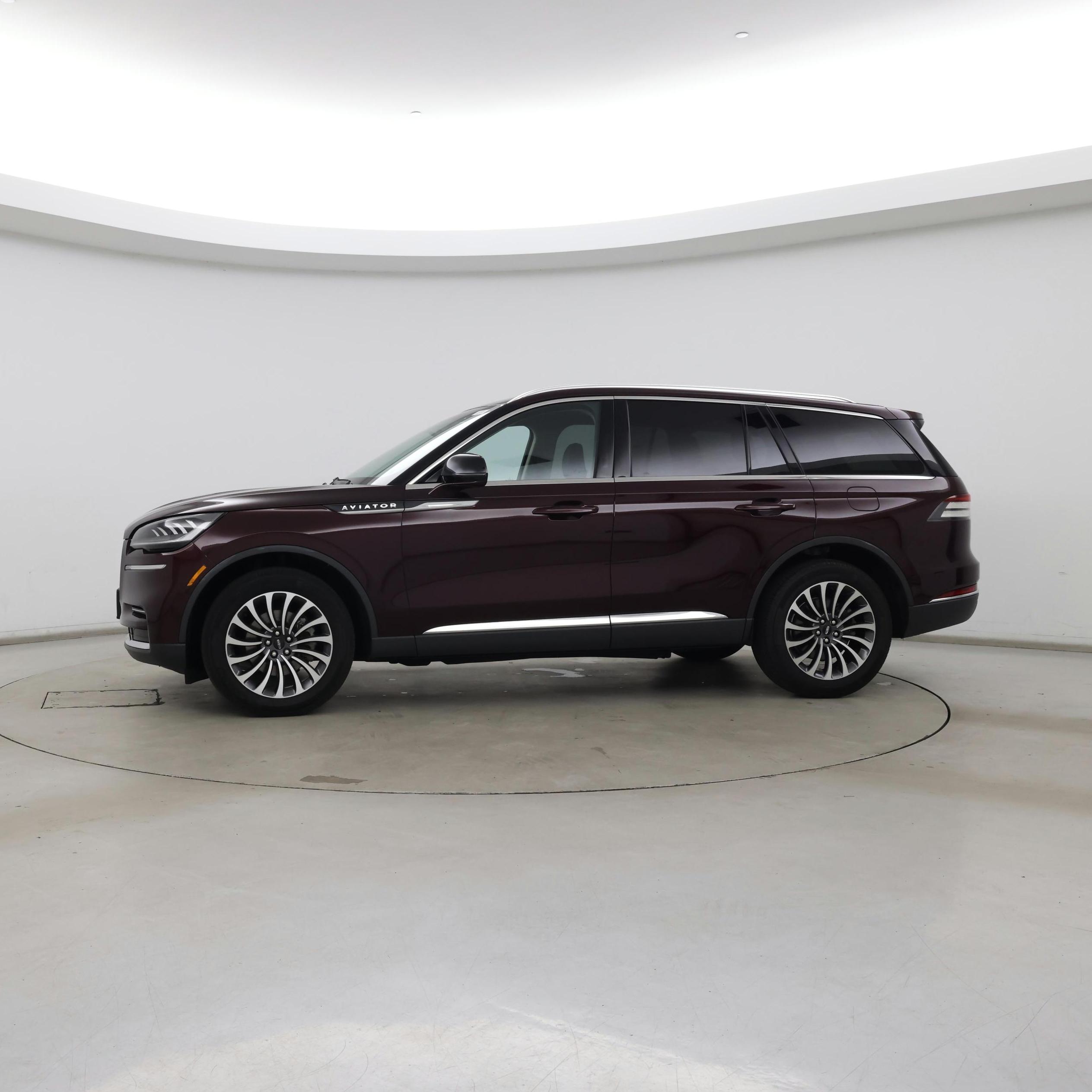 Thumbnail: 2022 Lincoln Aviator - 3