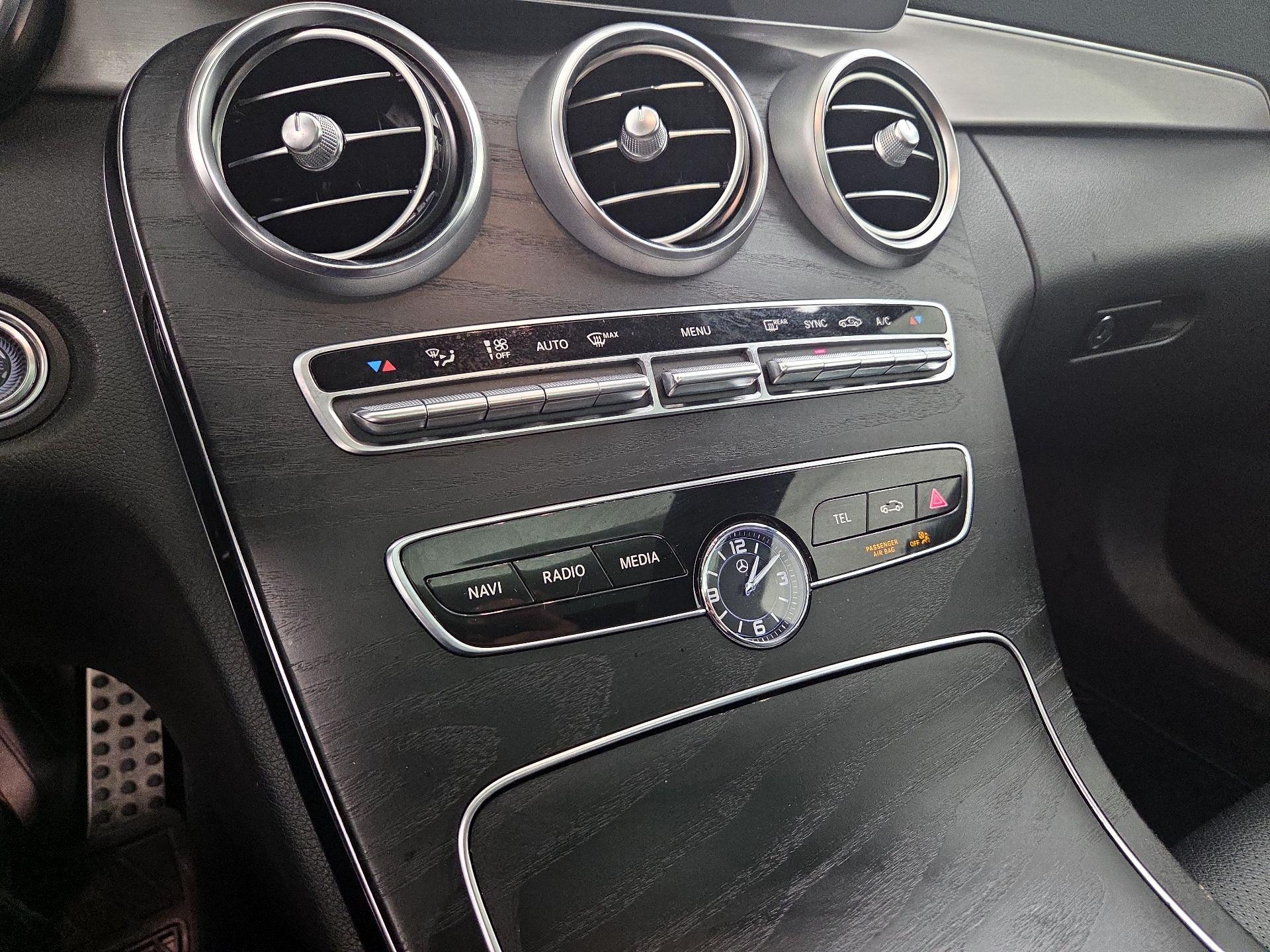 Thumbnail: 2021 Mercedes-Benz C-Class - 16