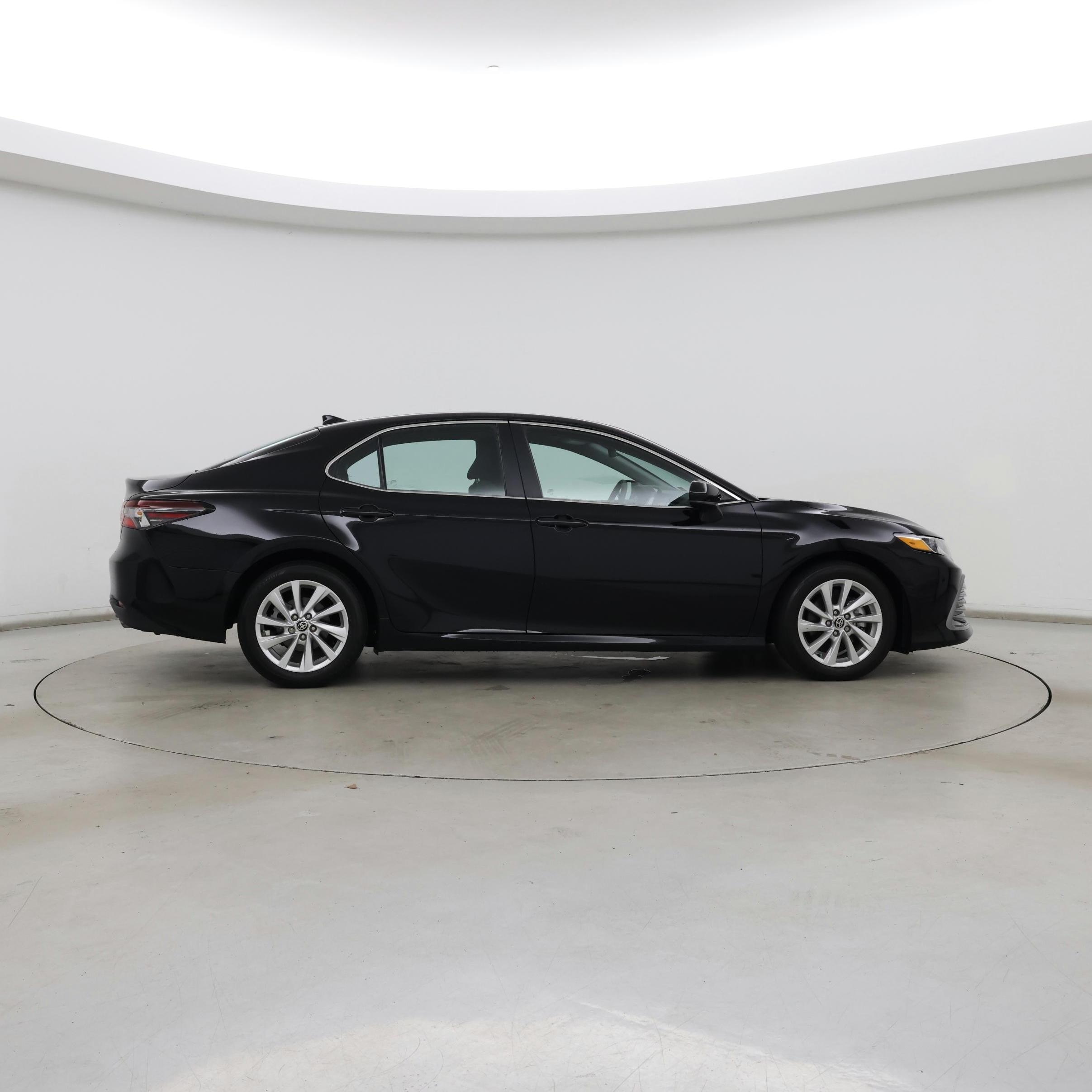 Thumbnail: 2023 Toyota Camry - 7