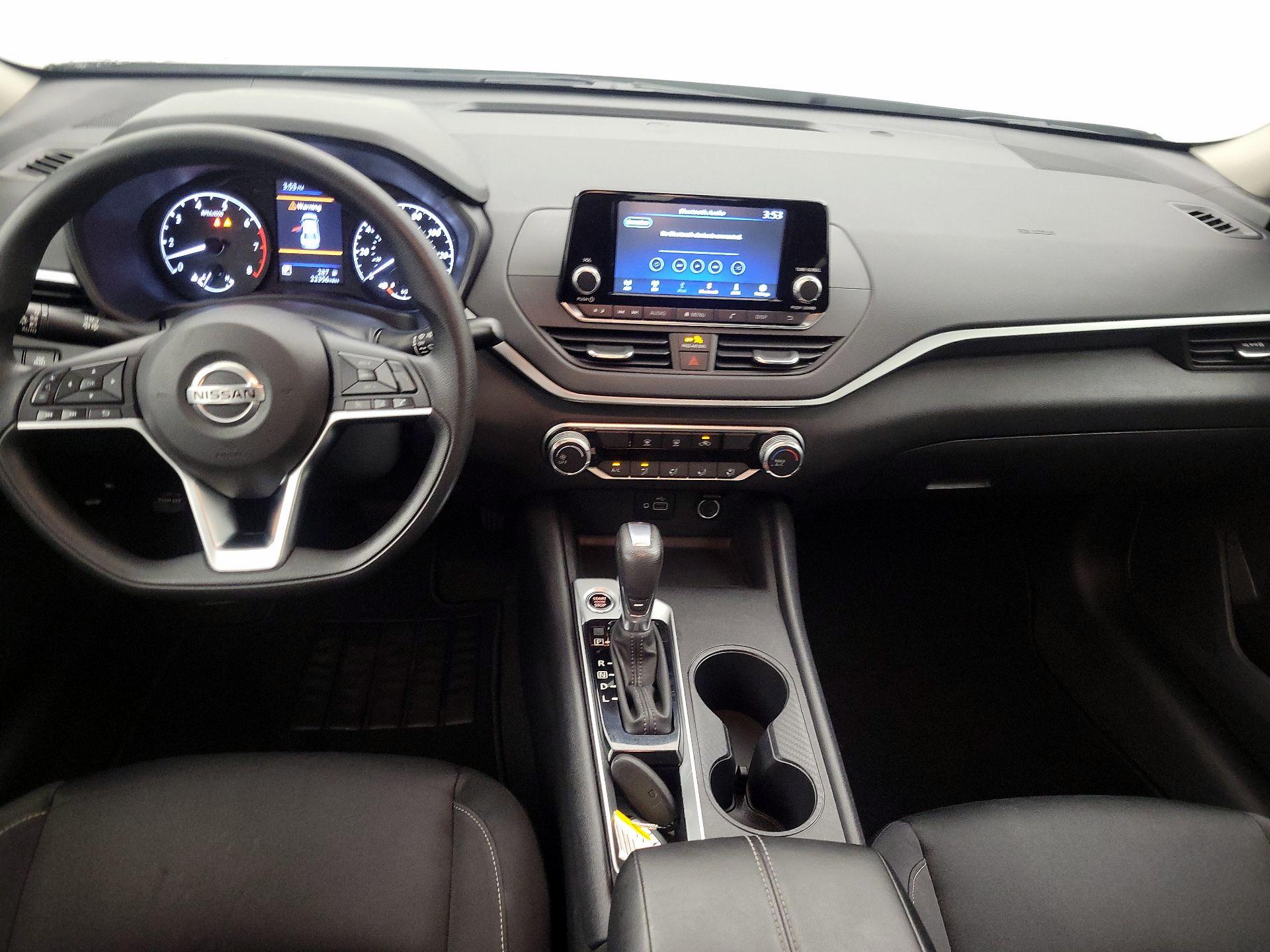 Thumbnail: 2022 Nissan Altima - 9