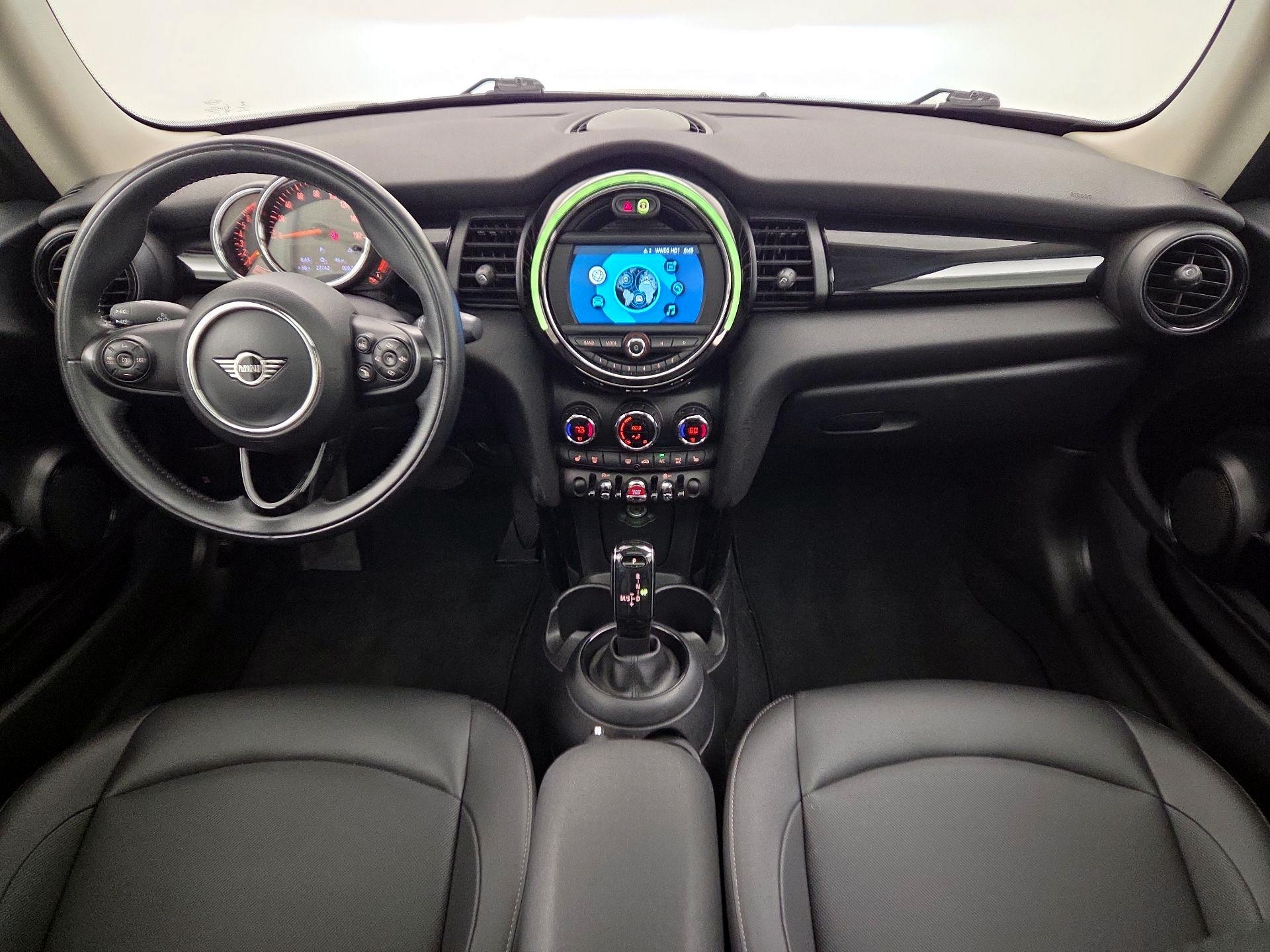 Thumbnail: 2021 MINI Cooper Hardtop - 9