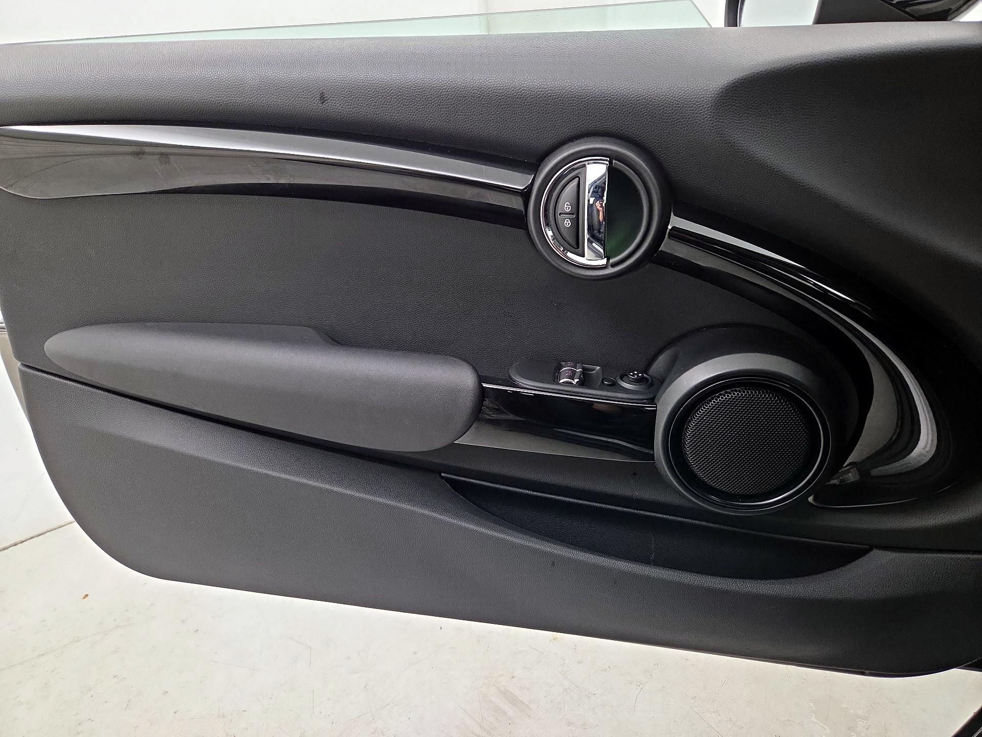 Thumbnail: 2021 MINI Cooper Hardtop - 12