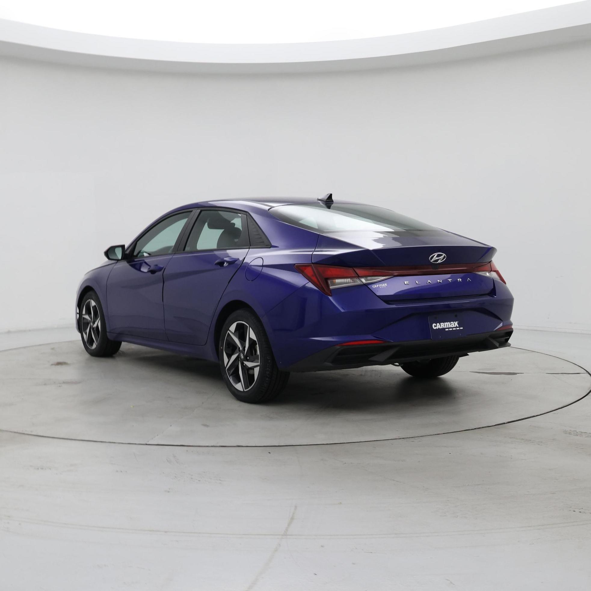 Thumbnail: 2023 Hyundai Elantra - 2