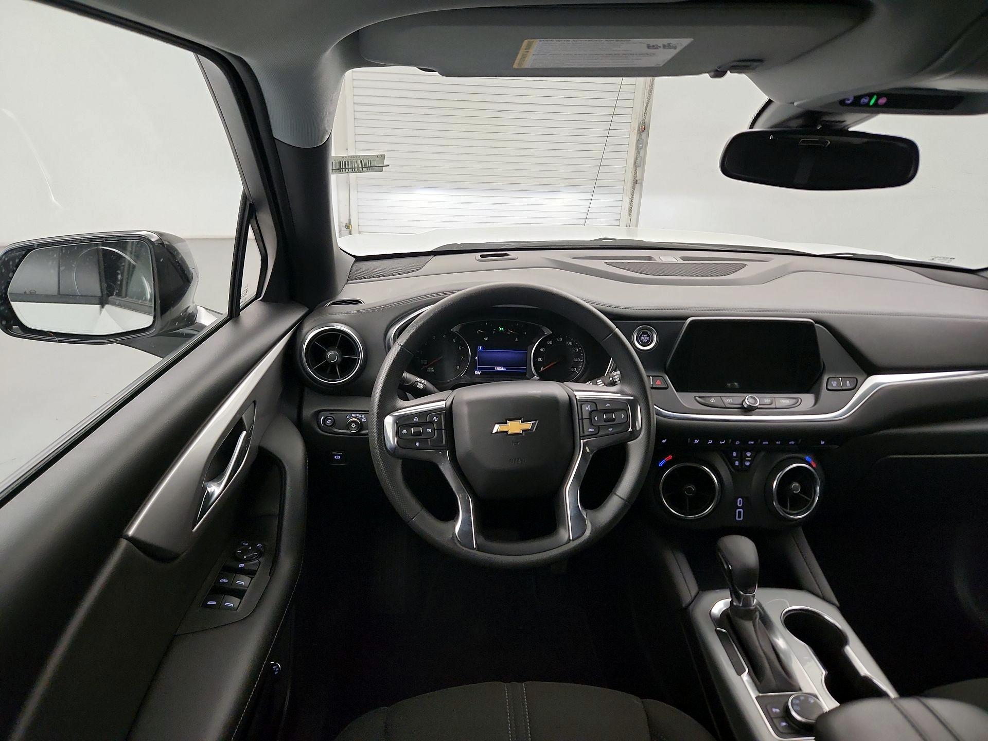 Thumbnail: 2022 Chevrolet Blazer - 10