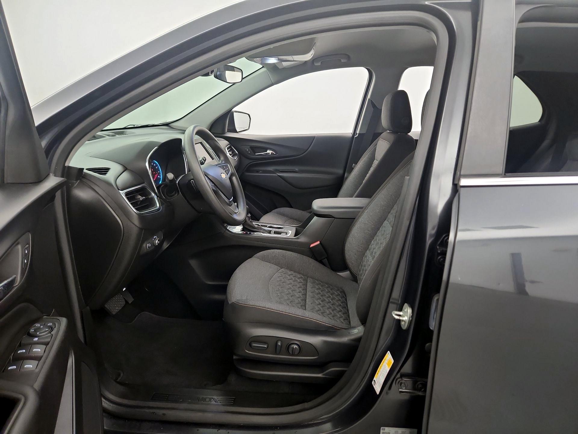 Thumbnail: 2022 Chevrolet Equinox - 11