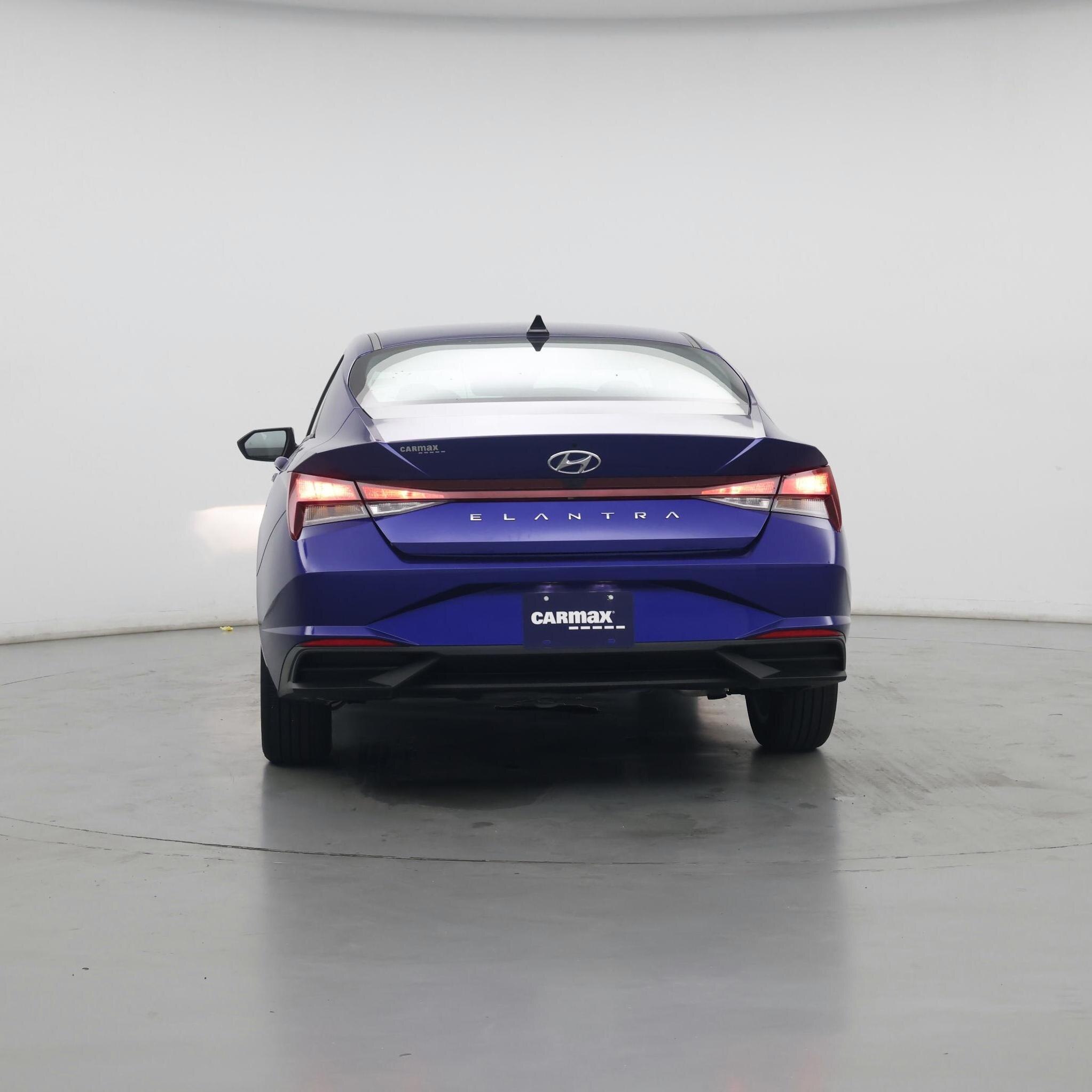 Thumbnail: 2023 Hyundai Elantra - 6