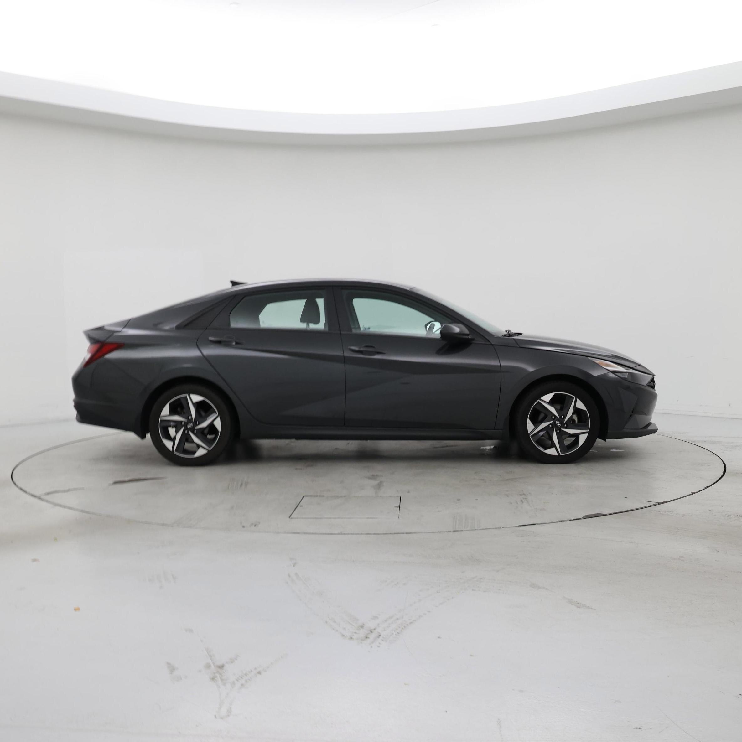 Thumbnail: 2023 Hyundai Elantra - 7