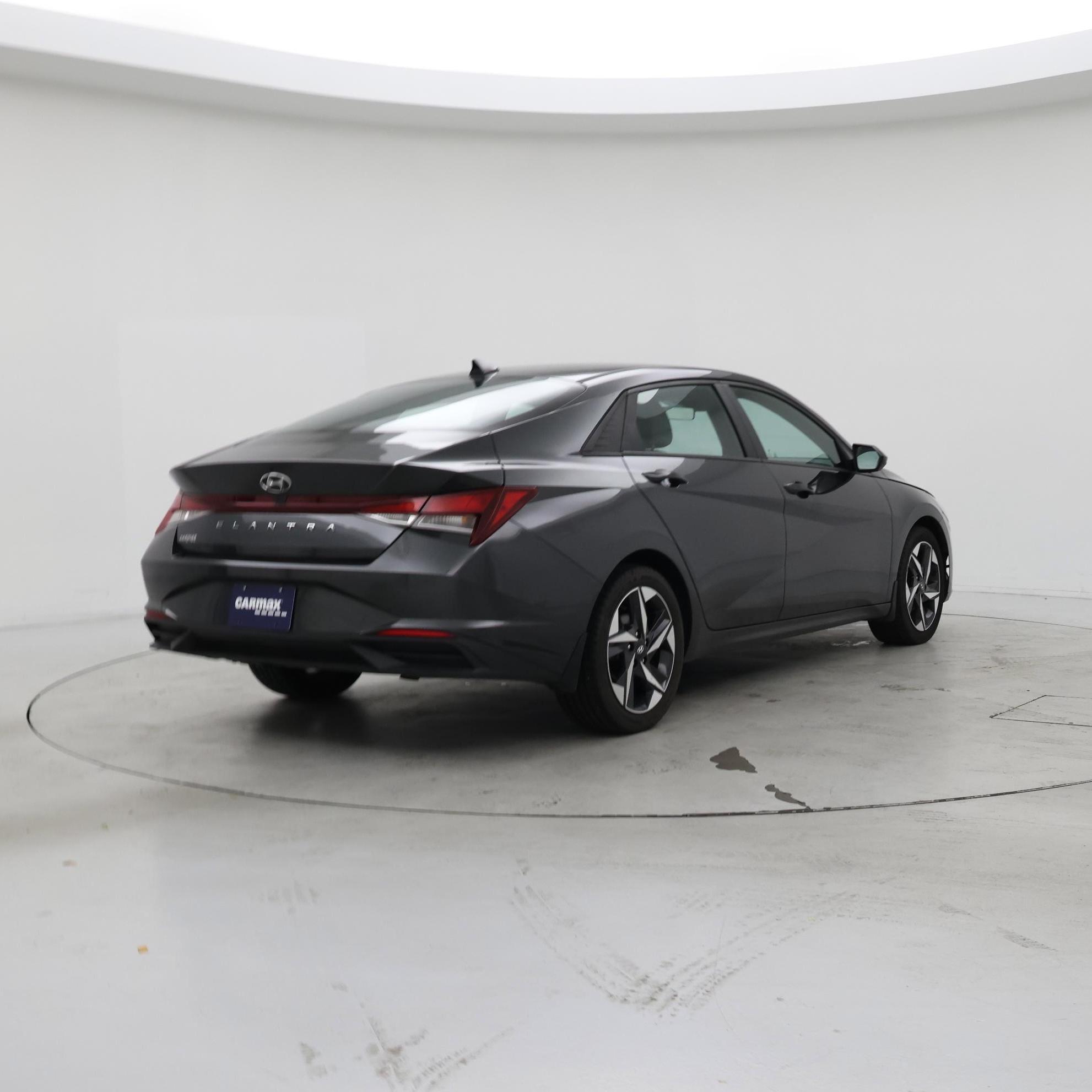 Thumbnail: 2023 Hyundai Elantra - 8