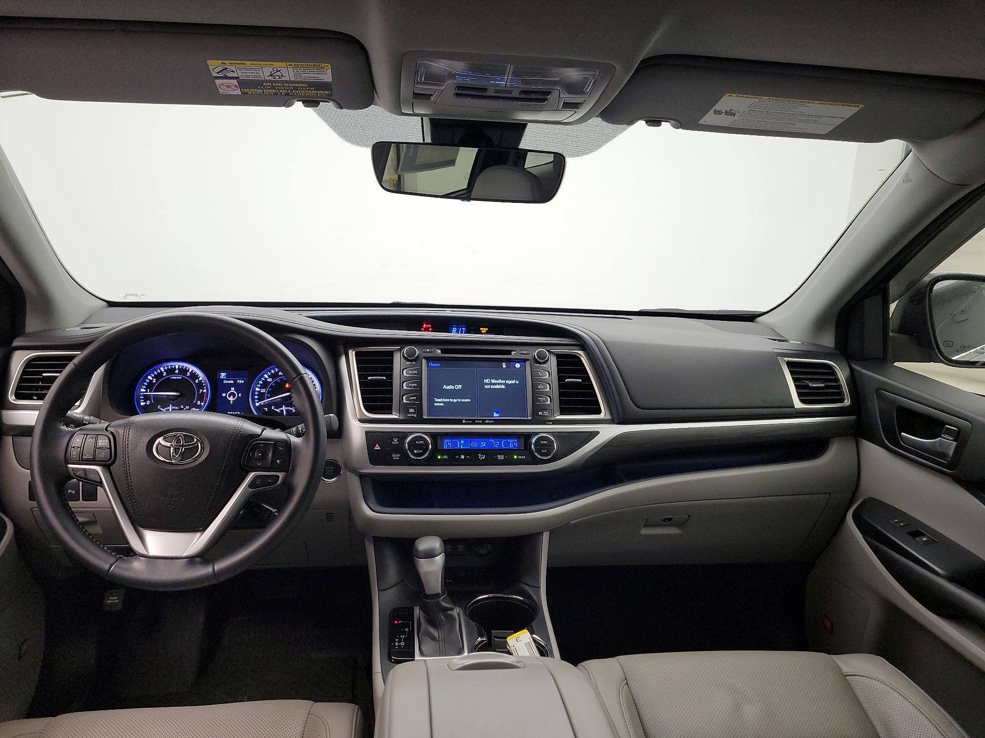 Thumbnail: 2017 Toyota Highlander - 9