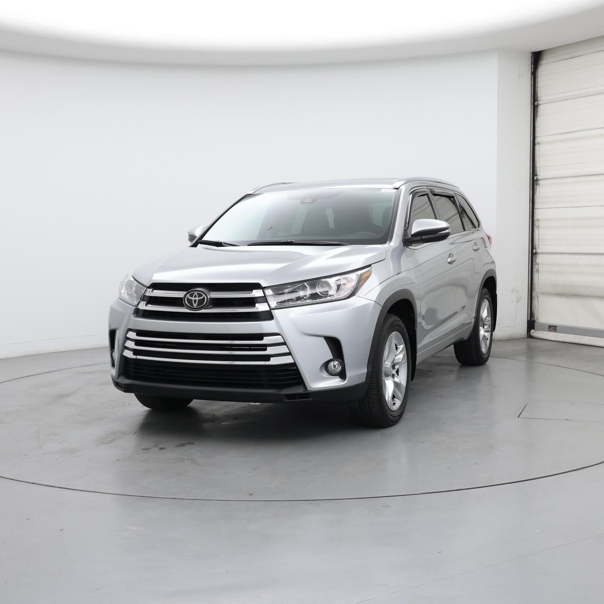 Thumbnail: 2017 Toyota Highlander - 4