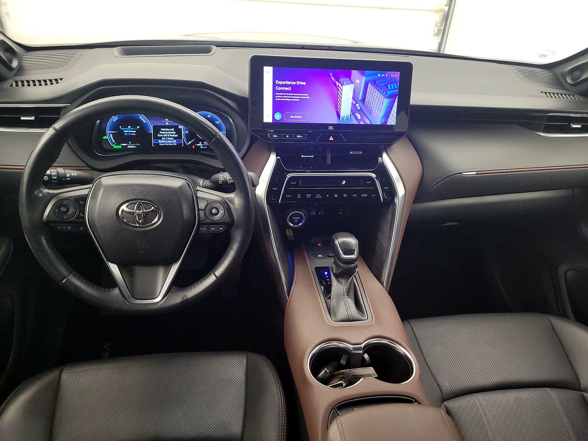 Thumbnail: 2023 Toyota Venza - 9