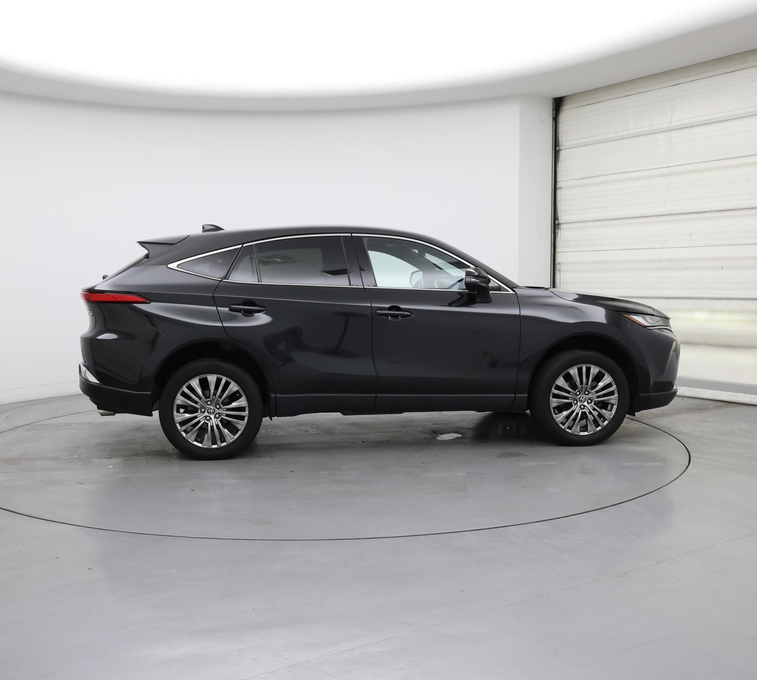 Thumbnail: 2023 Toyota Venza - 7