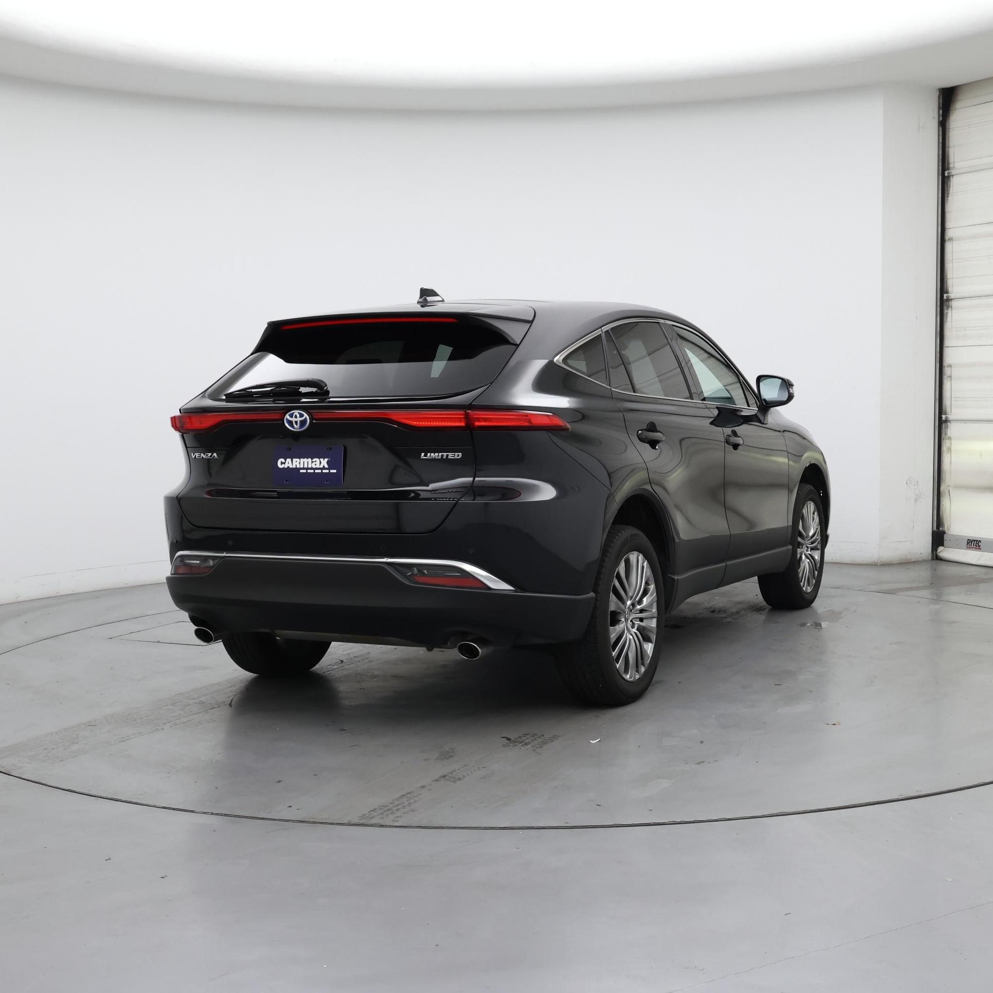 Thumbnail: 2023 Toyota Venza - 8