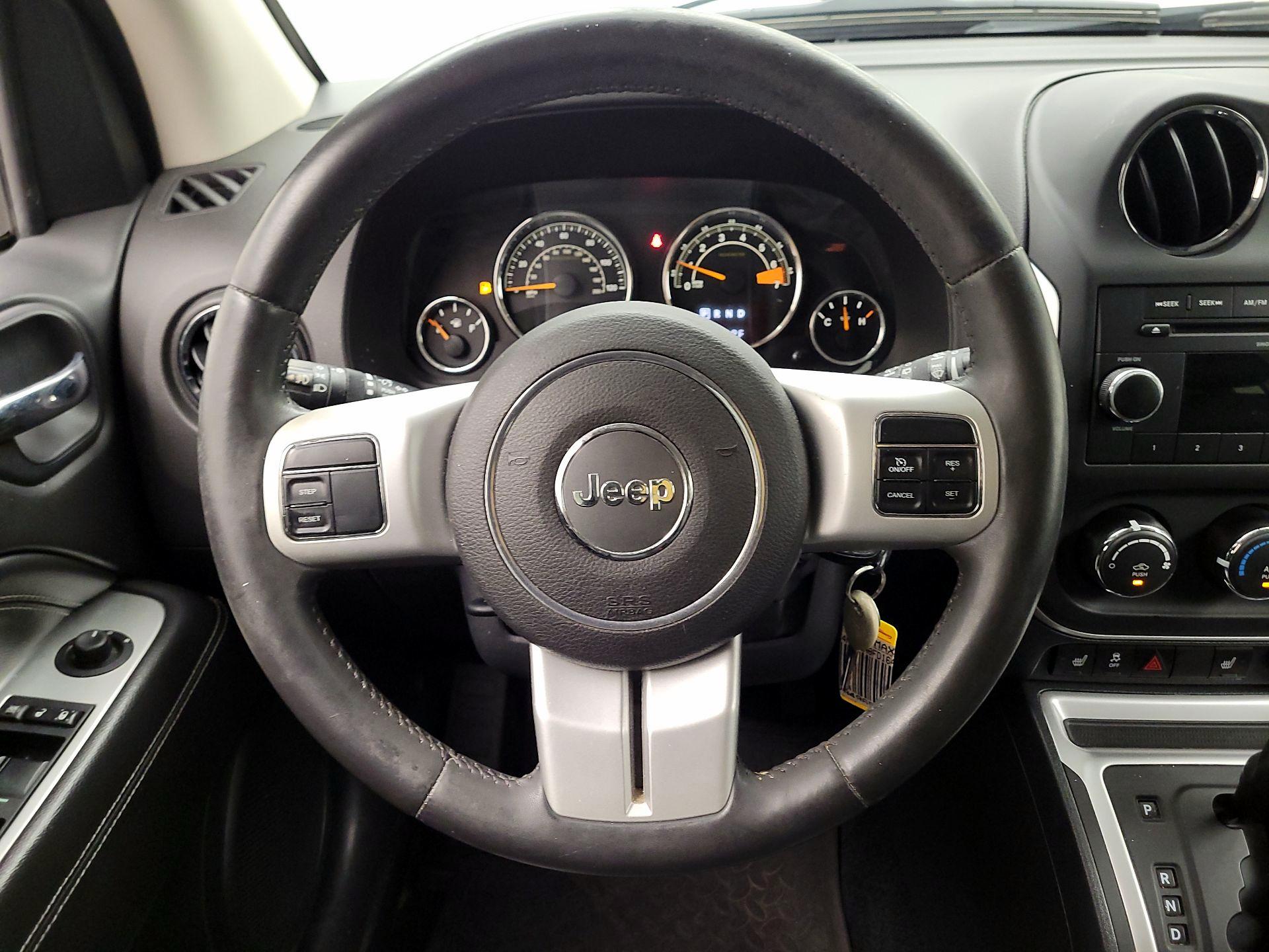 Thumbnail: 2015 Jeep Compass - 10