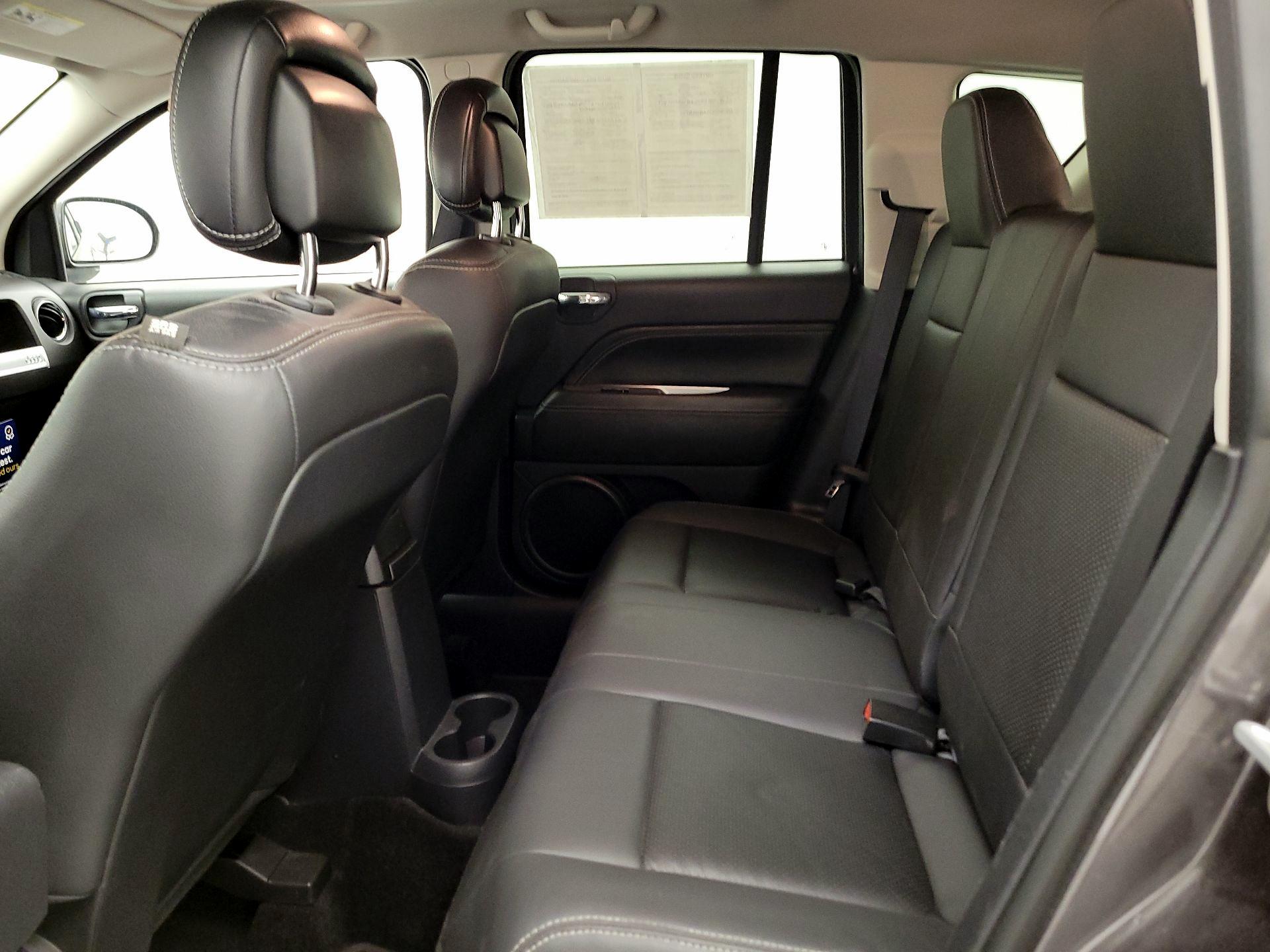 Thumbnail: 2015 Jeep Compass - 17