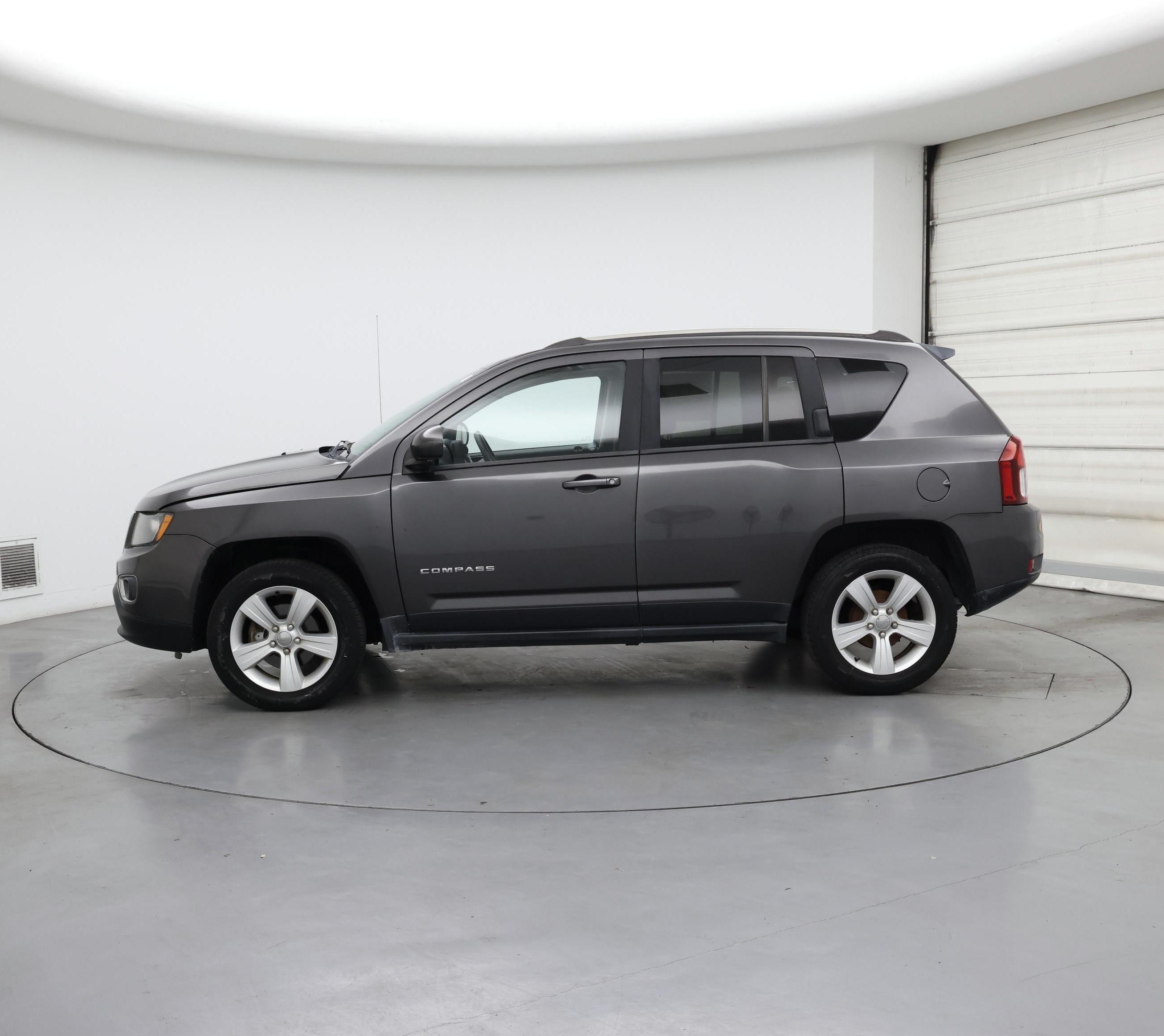 Thumbnail: 2015 Jeep Compass - 3