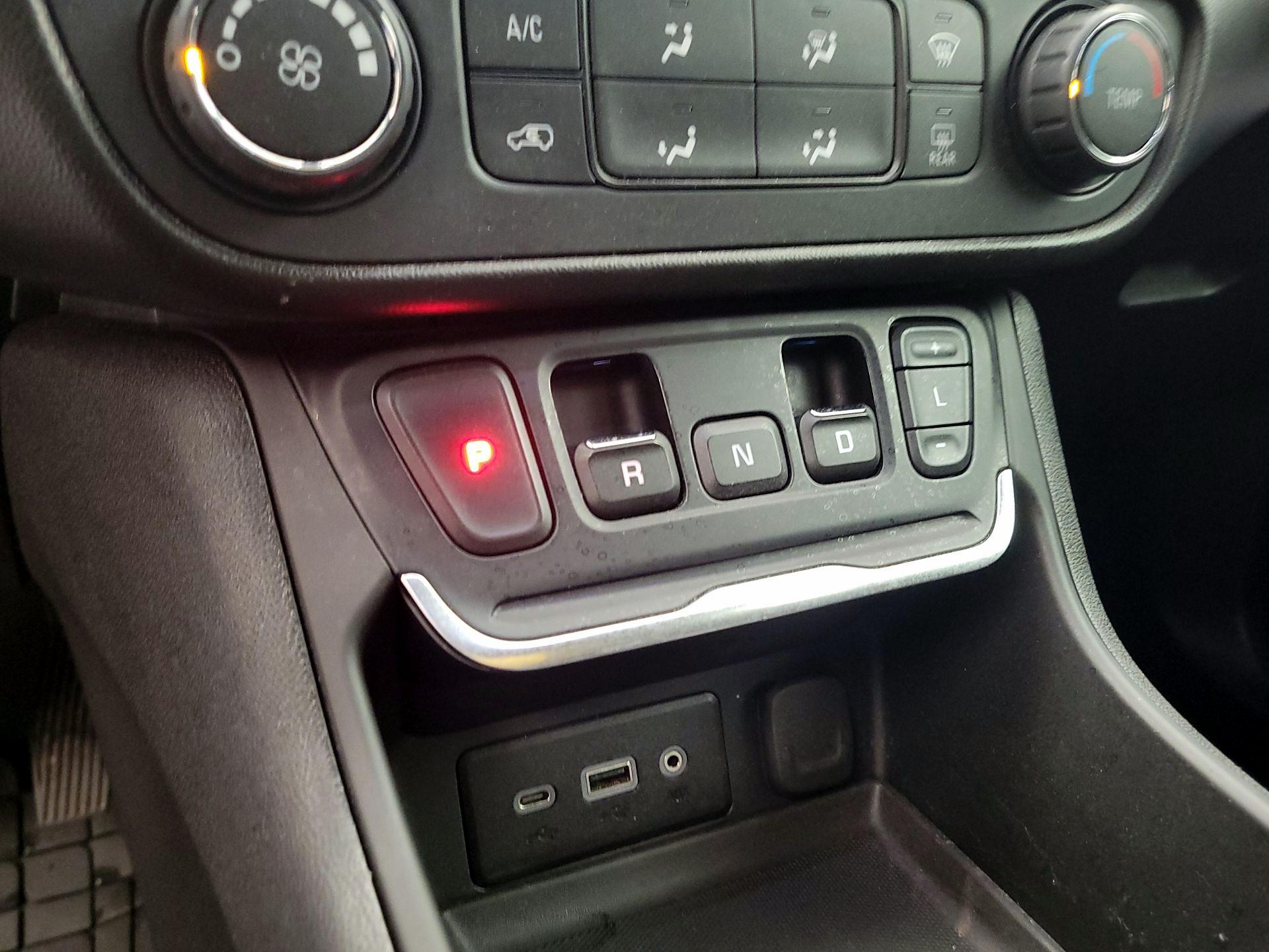 Thumbnail: 2018 GMC Terrain - 15