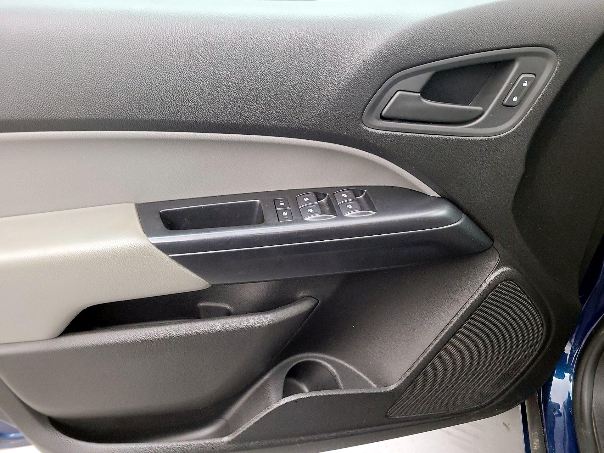 Thumbnail: 2019 Chevrolet Colorado - 12