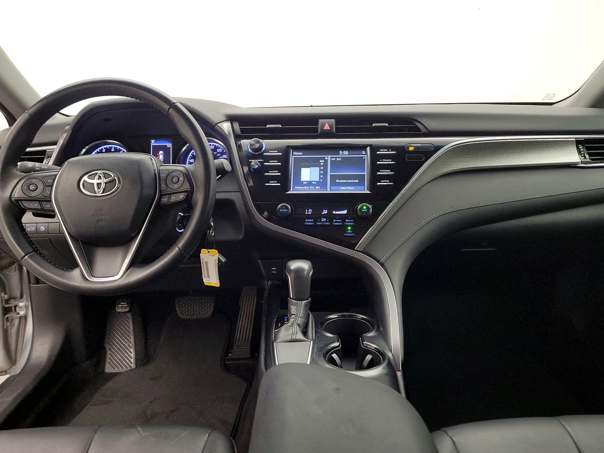 Thumbnail: 2018 Toyota Camry - 9