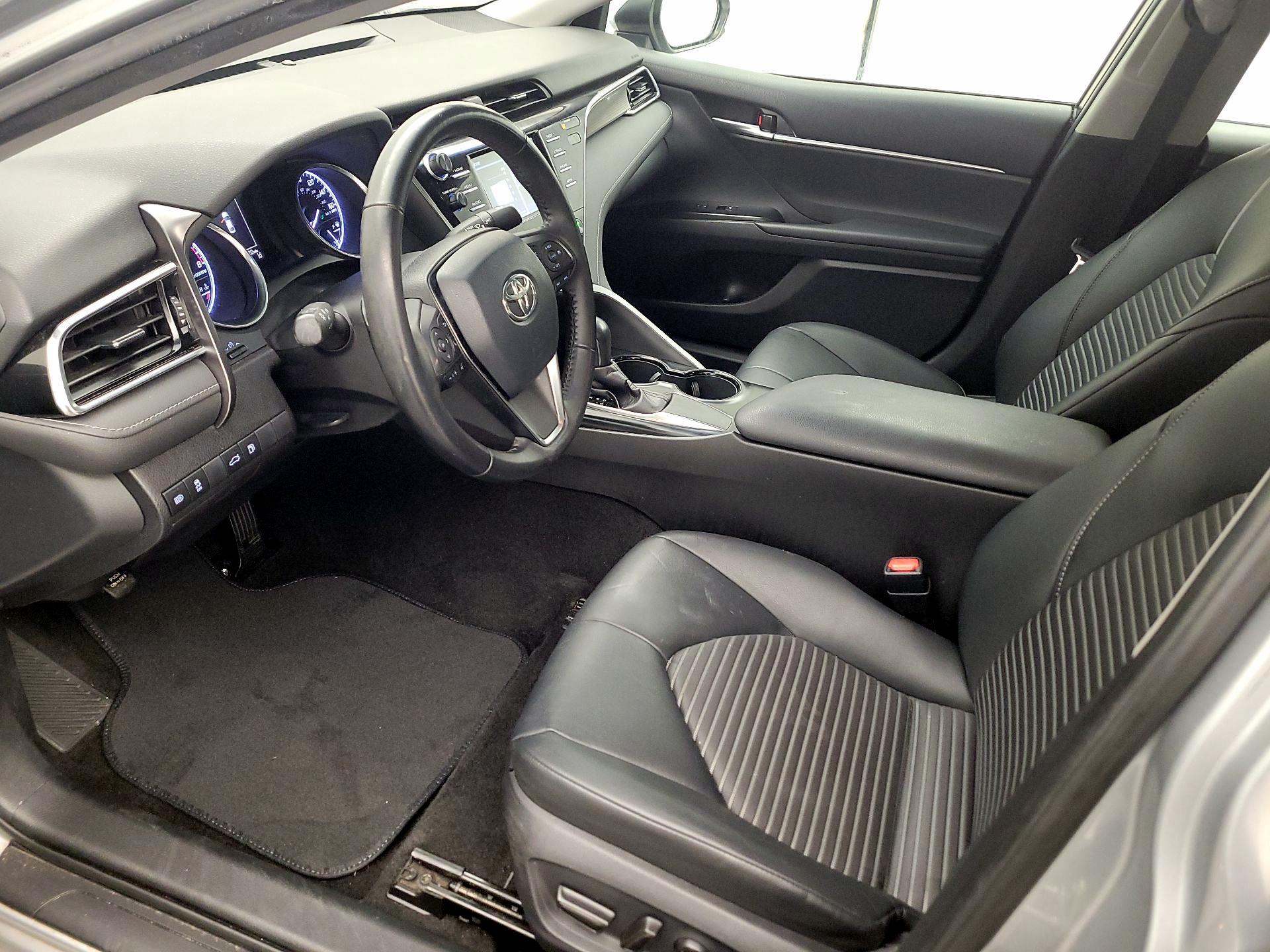 Thumbnail: 2018 Toyota Camry - 11