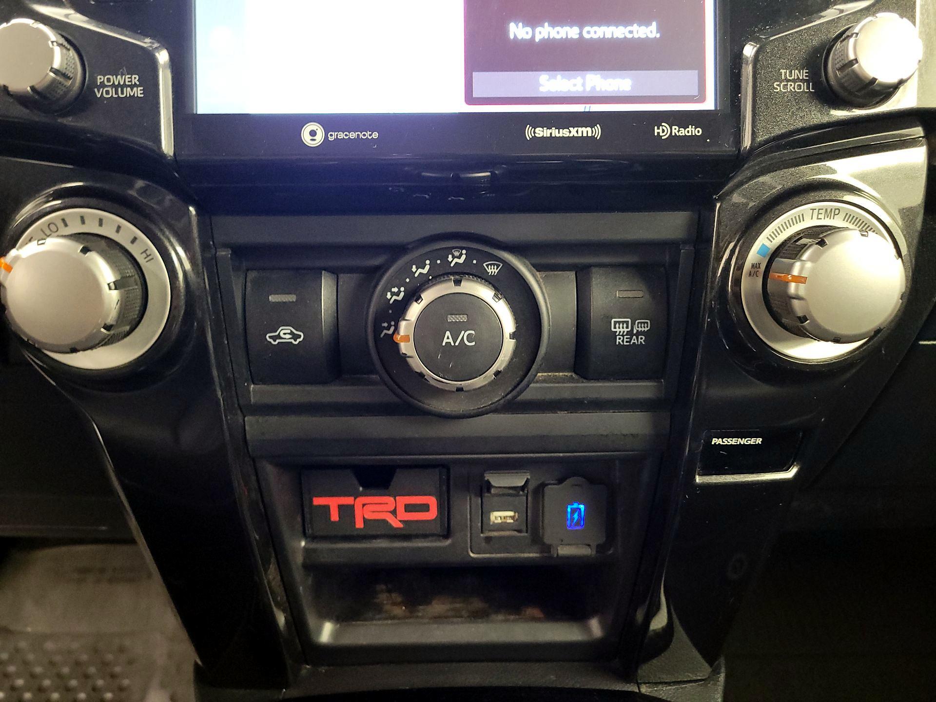 Thumbnail: 2021 Toyota 4Runner - 14