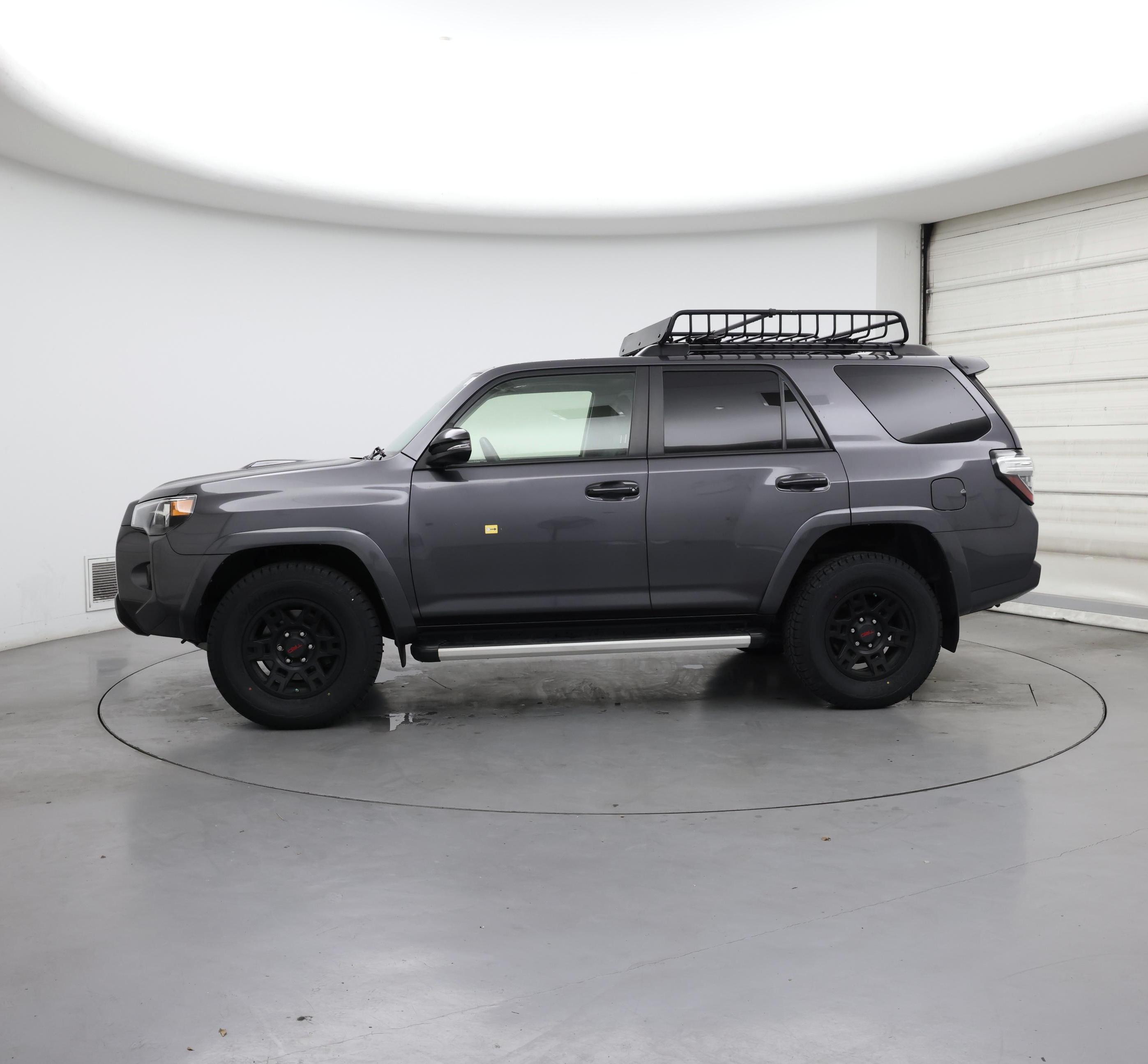 Thumbnail: 2021 Toyota 4Runner - 3