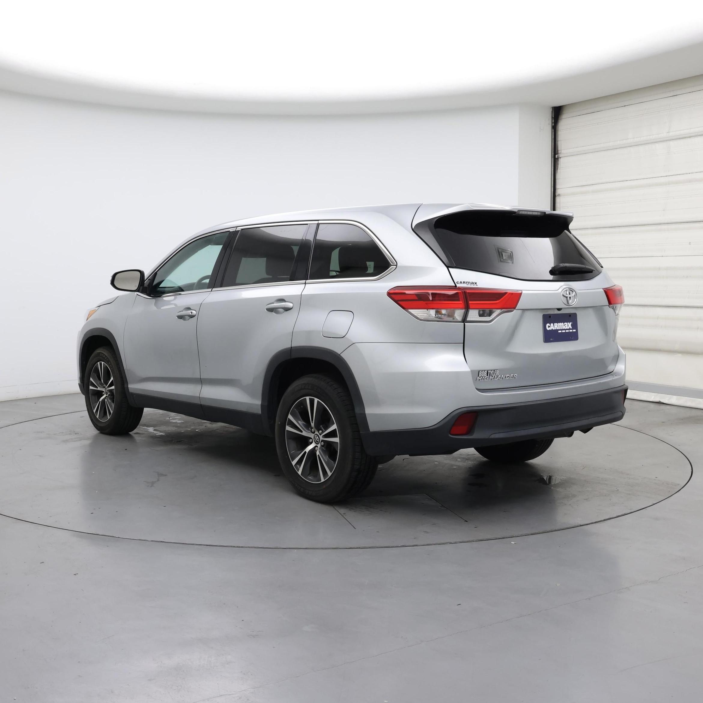 Thumbnail: 2019 Toyota Highlander - 2