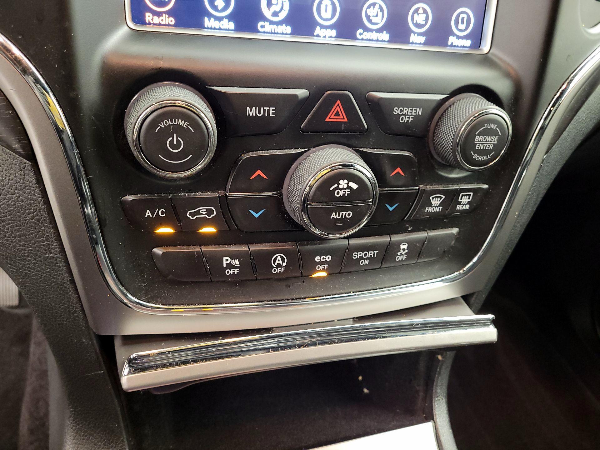 Thumbnail: 2018 Jeep Grand Cherokee - 14