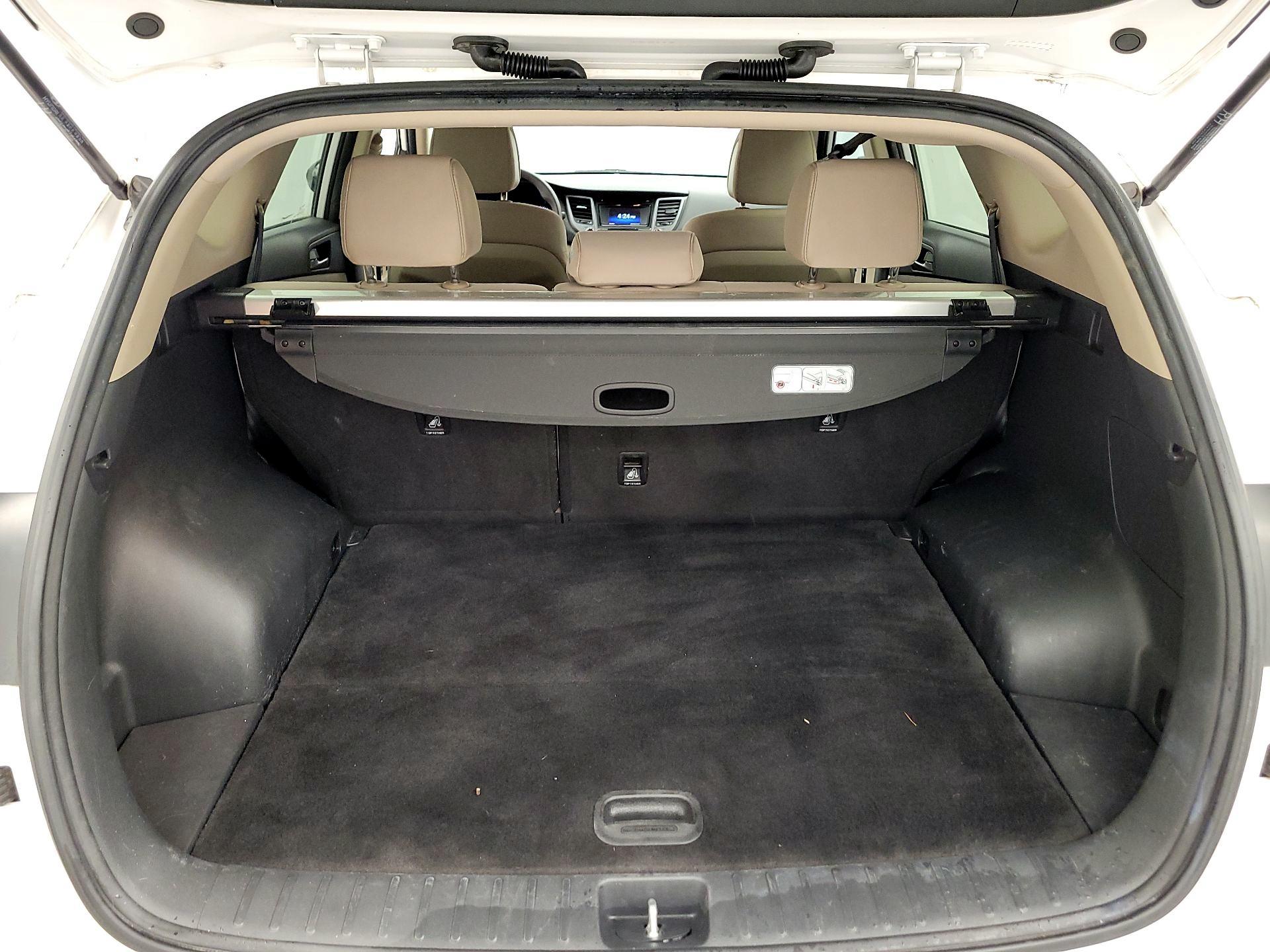 Thumbnail: 2016 Hyundai Tucson - 16